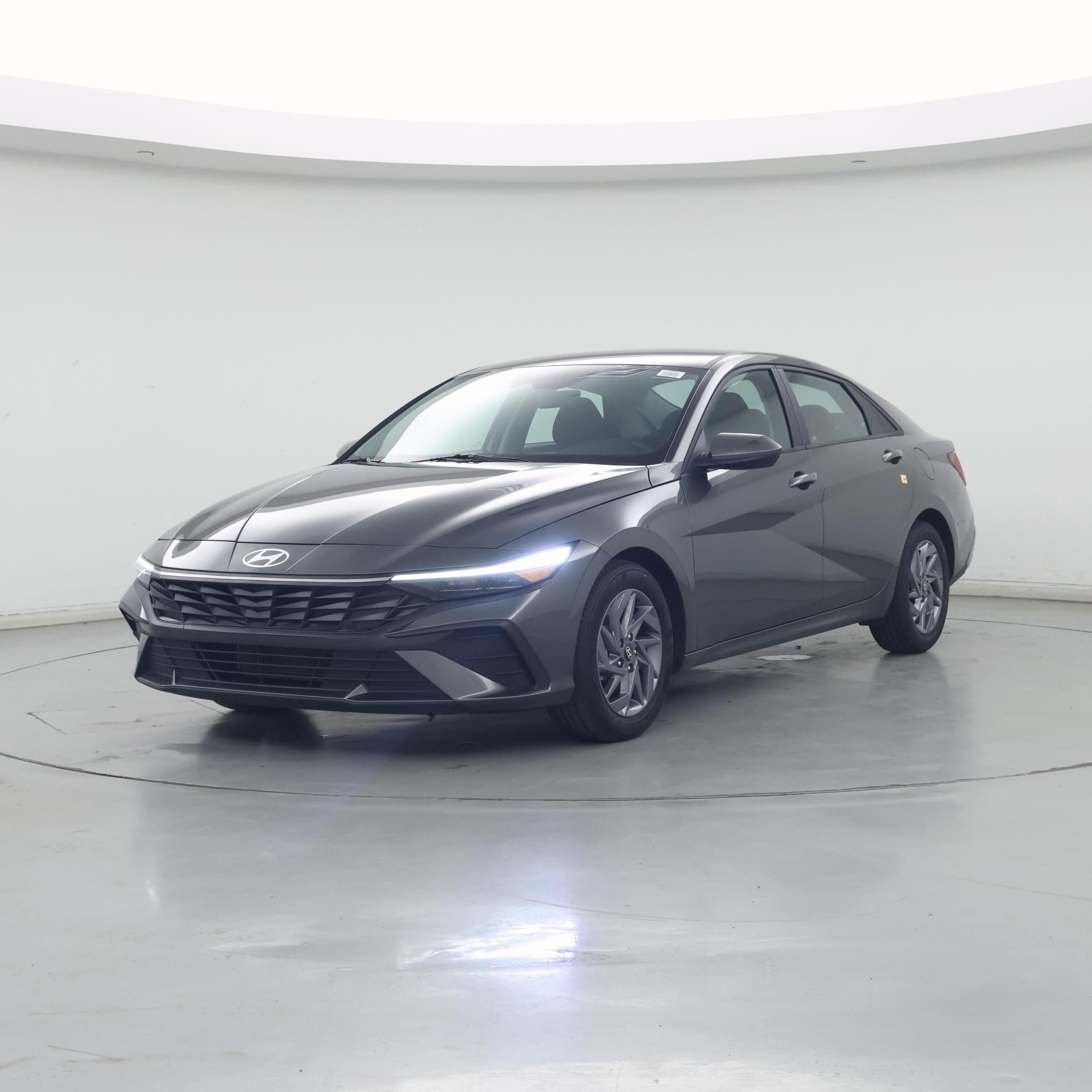 Thumbnail: 2024 Hyundai Elantra - 4
