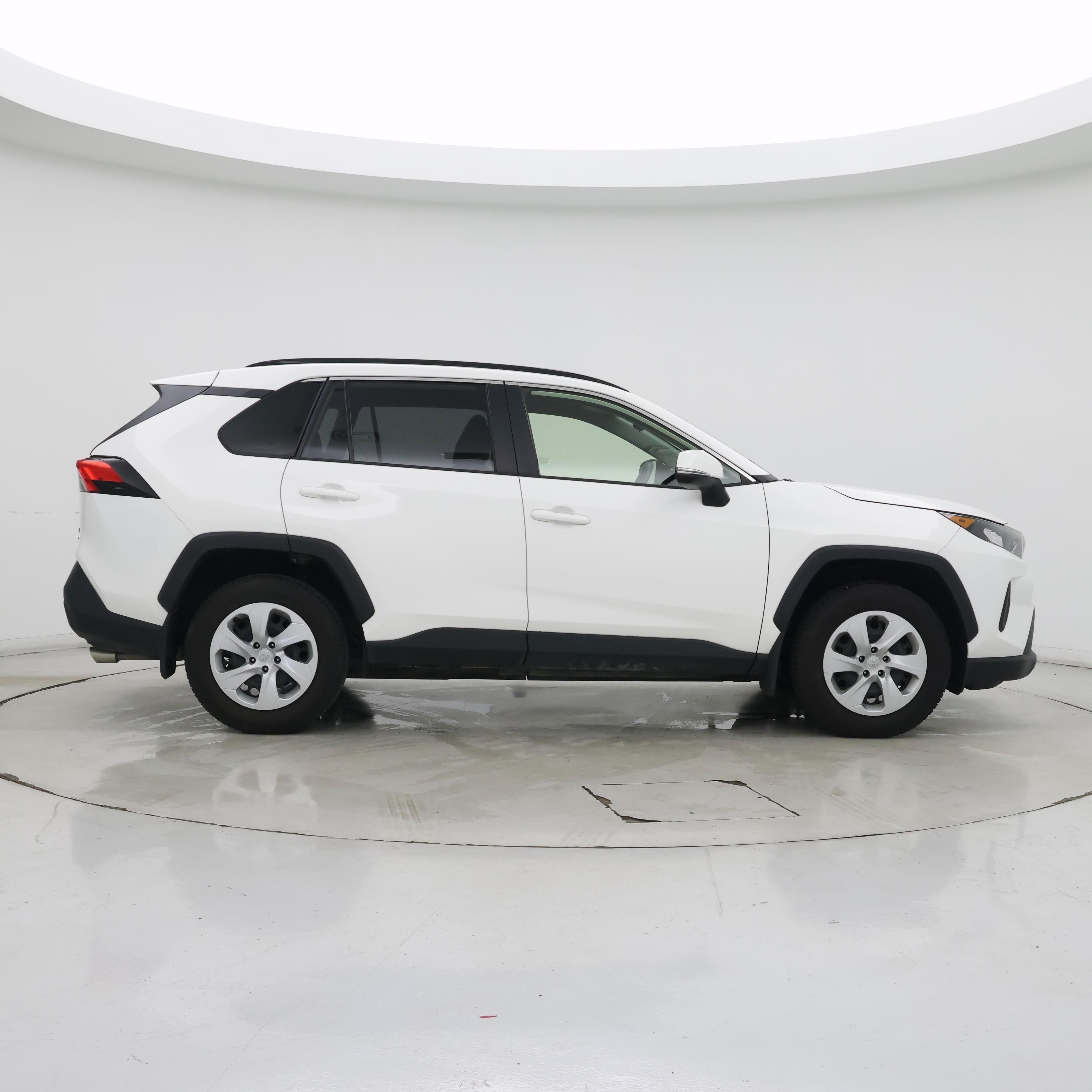Thumbnail: 2019 Toyota RAV4 - 7