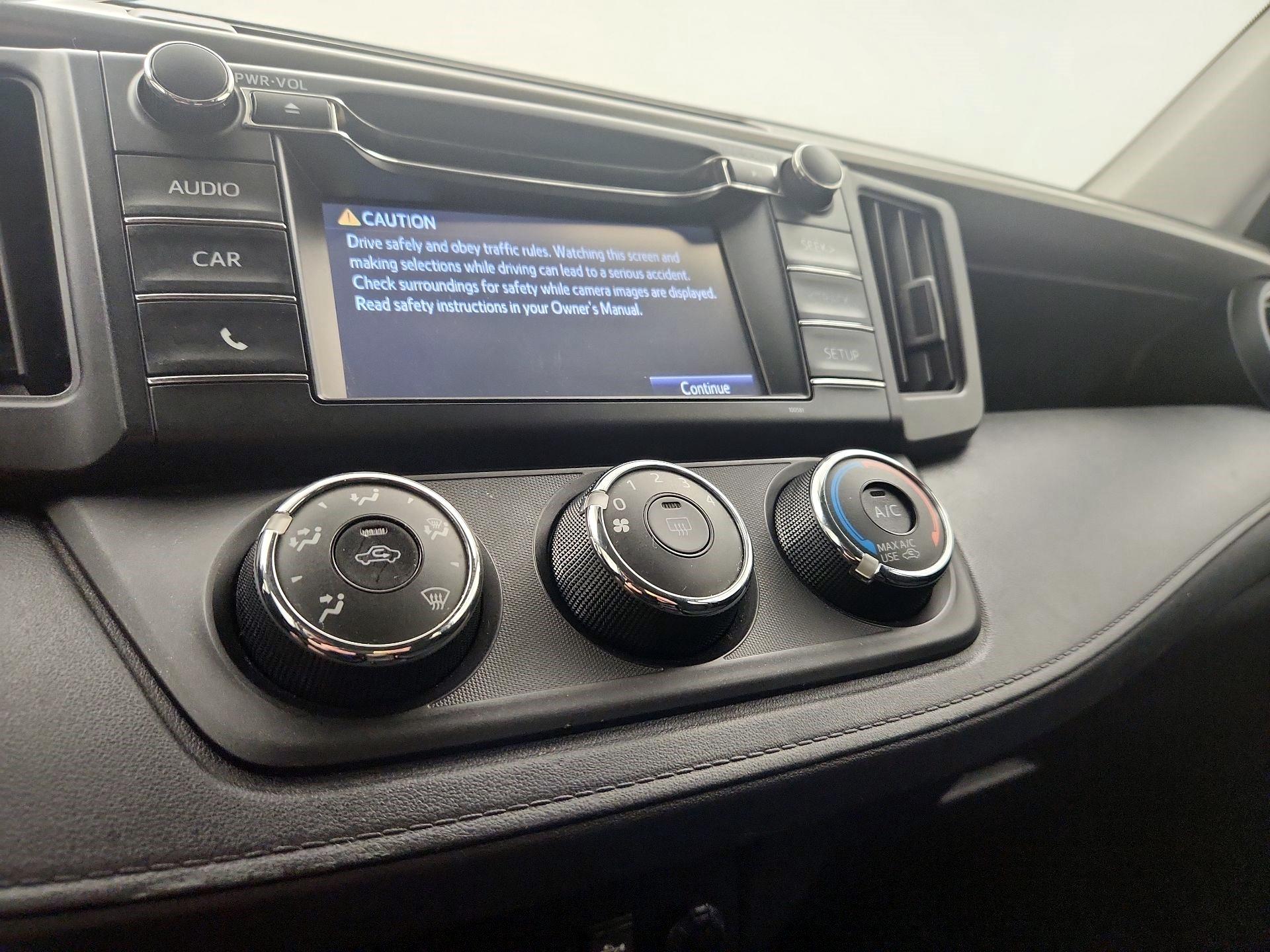 Thumbnail: 2016 Toyota RAV4 - 16