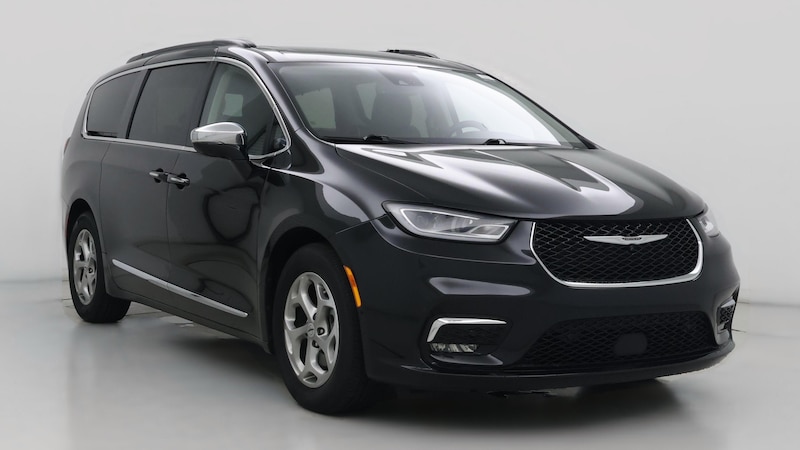 2022 Chrysler Pacifica Limited Hero Image