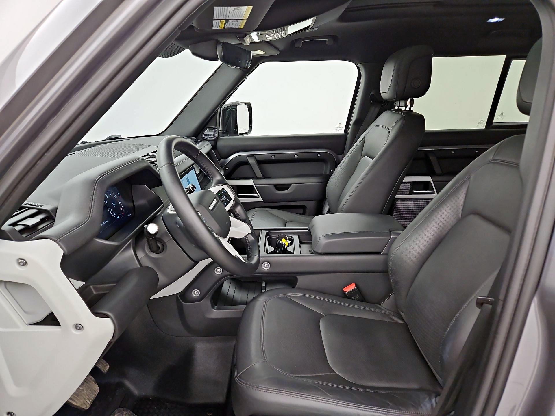 Thumbnail: 2023 Land Rover Defender - 11