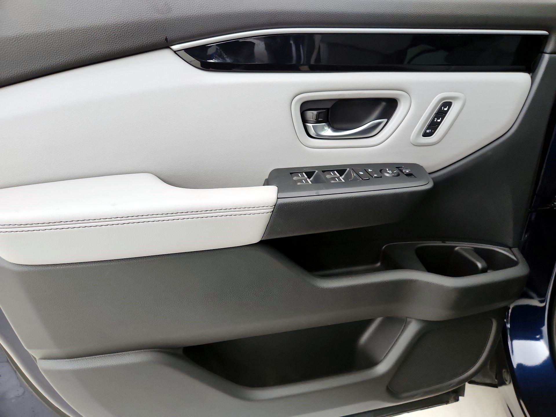 Thumbnail: 2024 Honda Pilot - 12