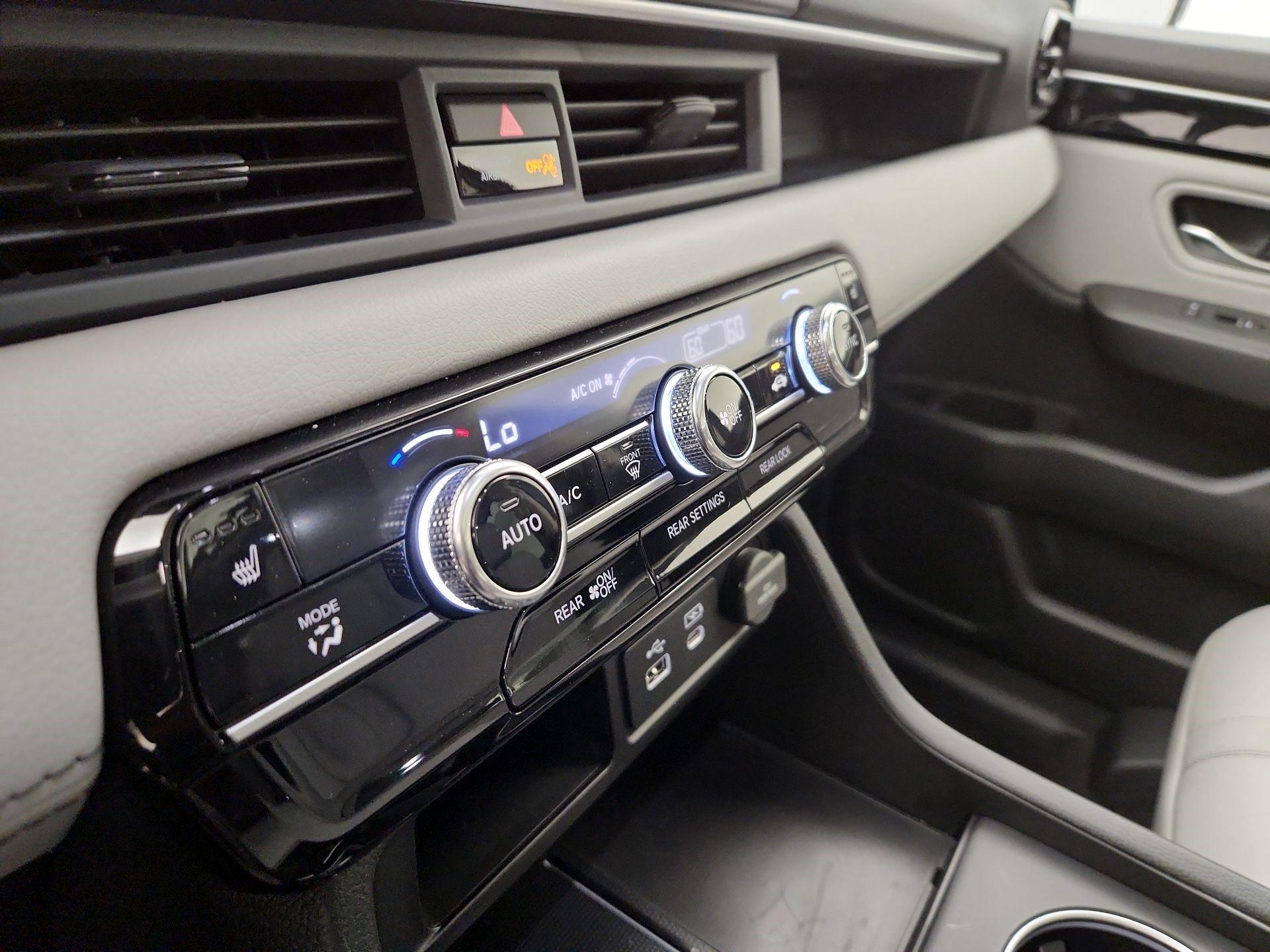Thumbnail: 2024 Honda Pilot - 16