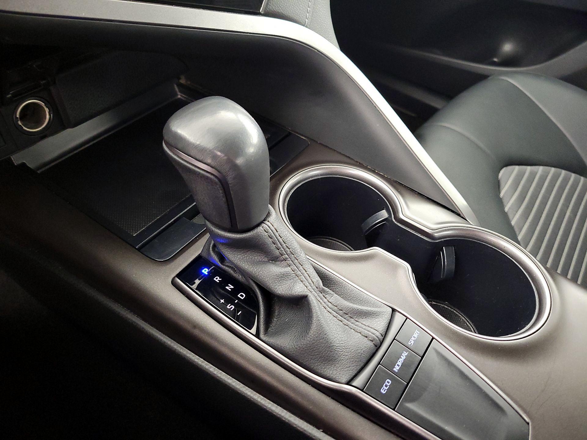 Thumbnail: 2023 Toyota Camry - 17