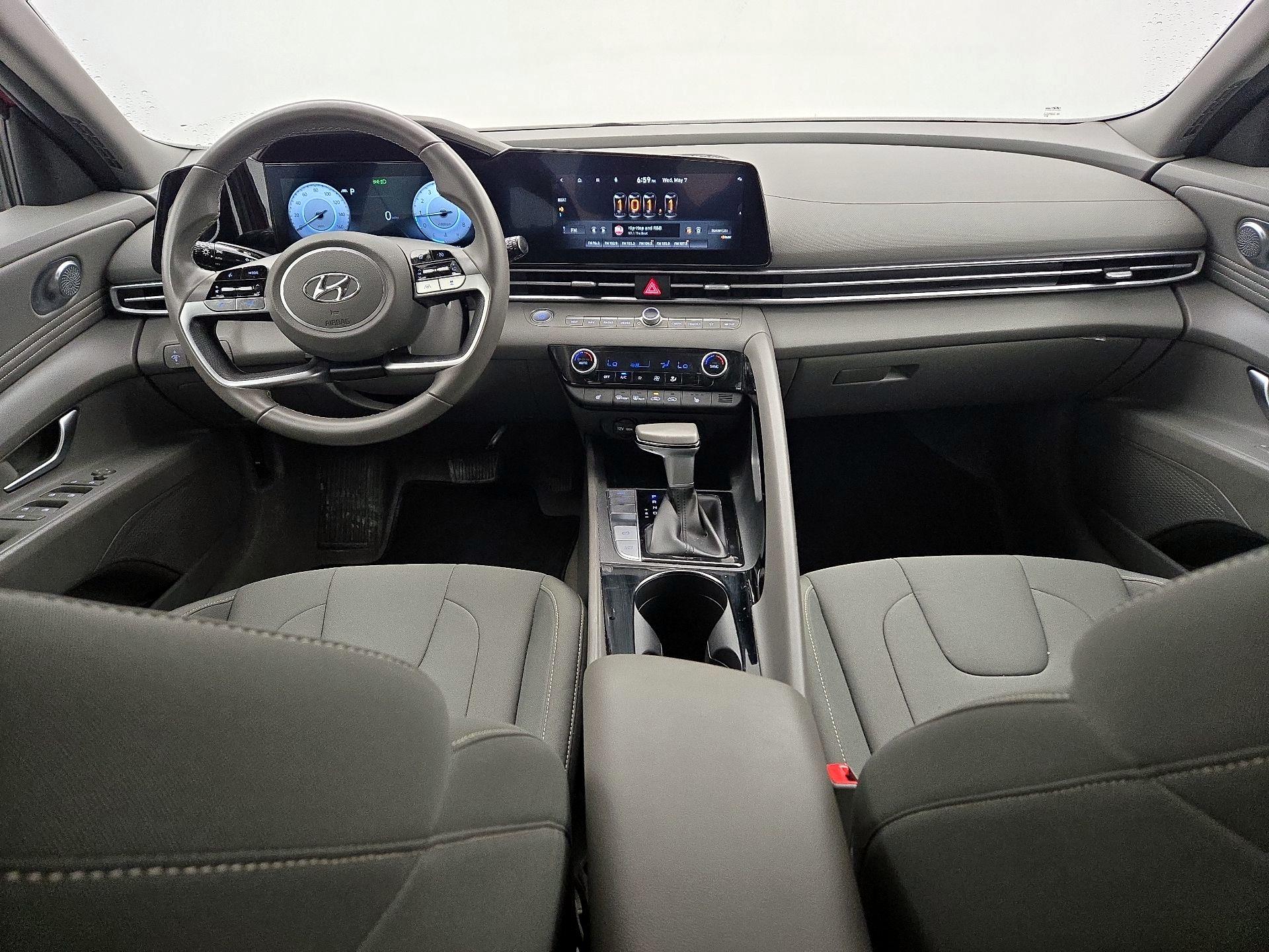 Thumbnail: 2023 Hyundai Elantra - 9