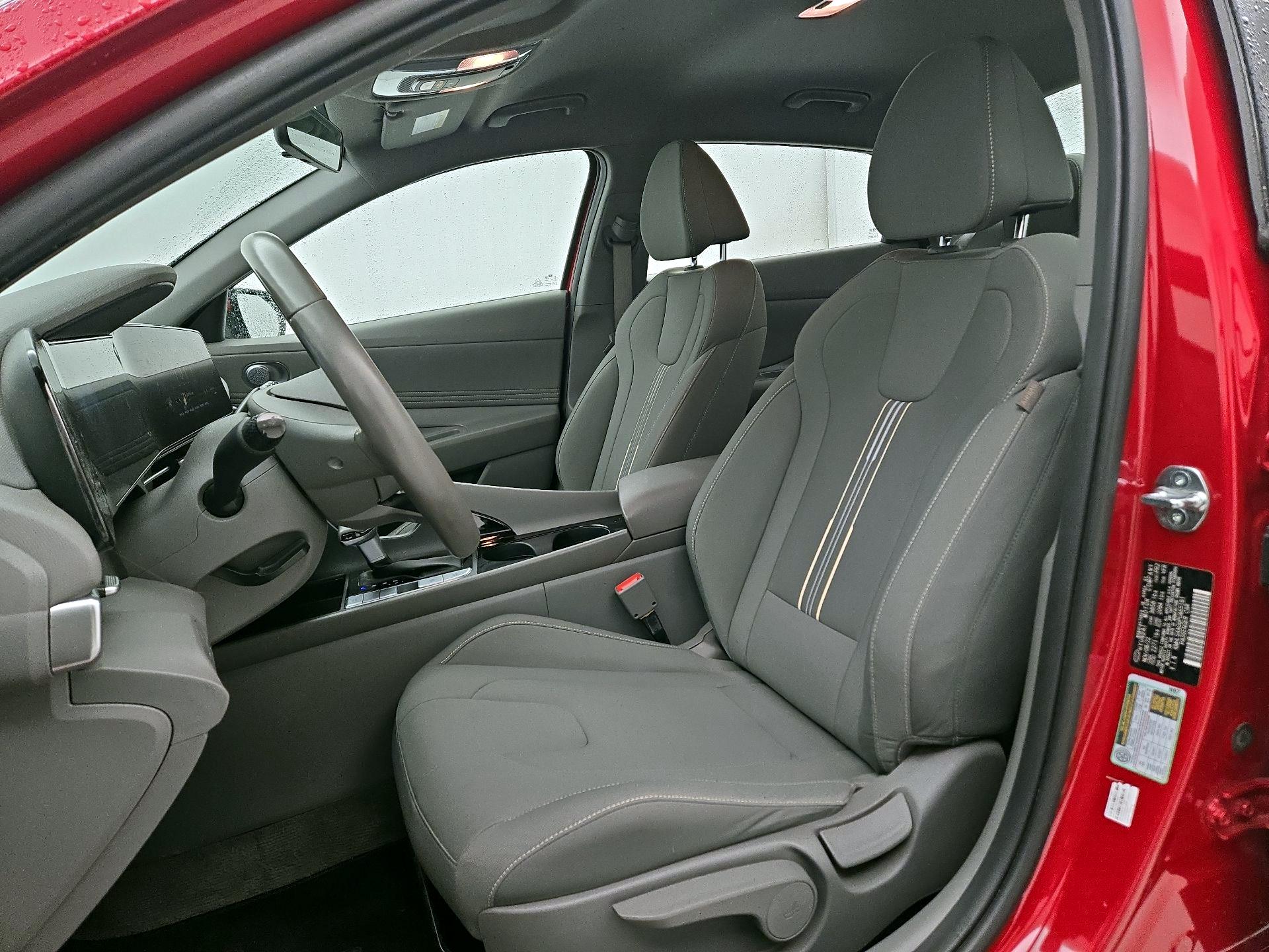 Thumbnail: 2023 Hyundai Elantra - 11