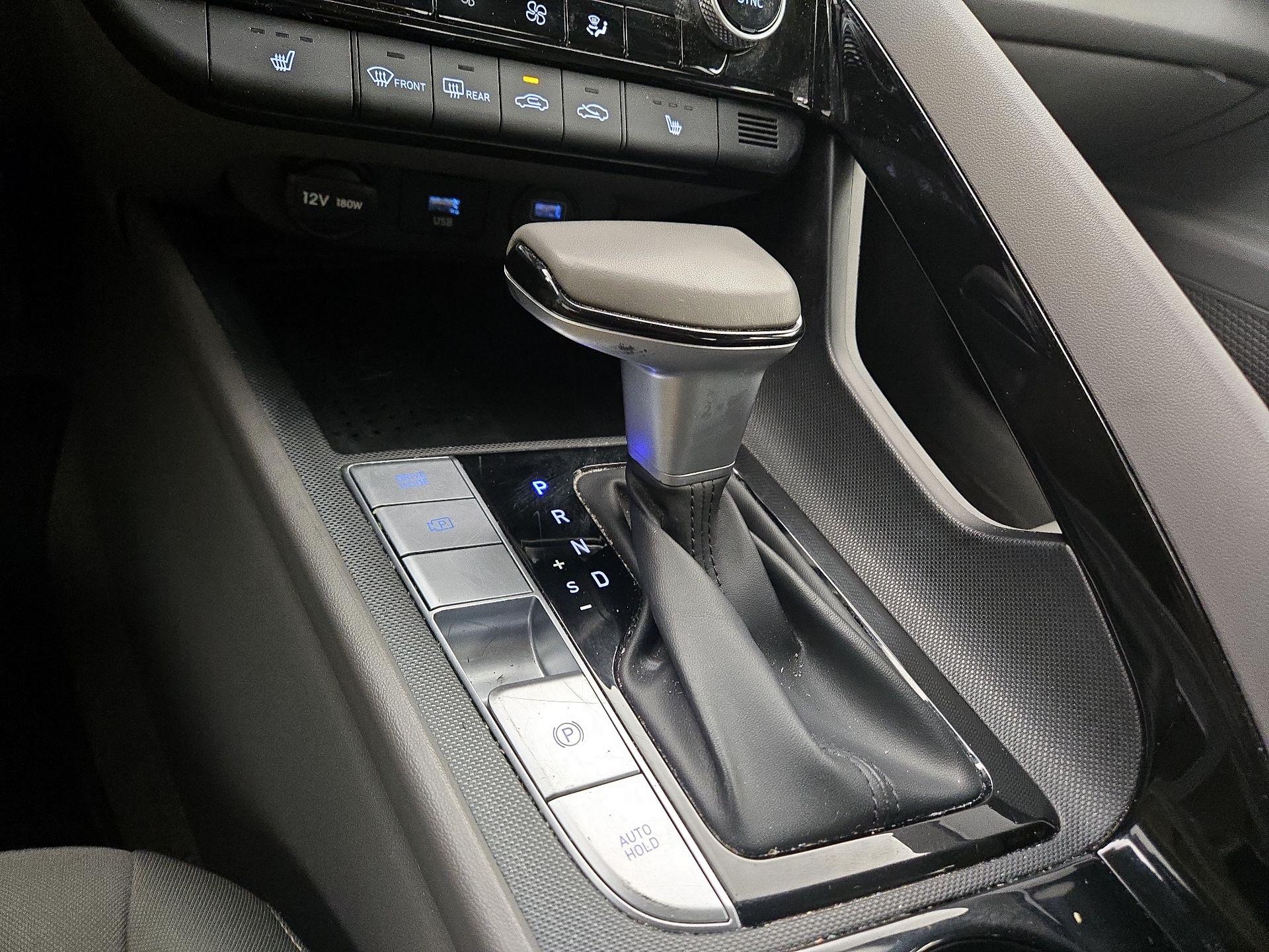 Thumbnail: 2023 Hyundai Elantra - 18