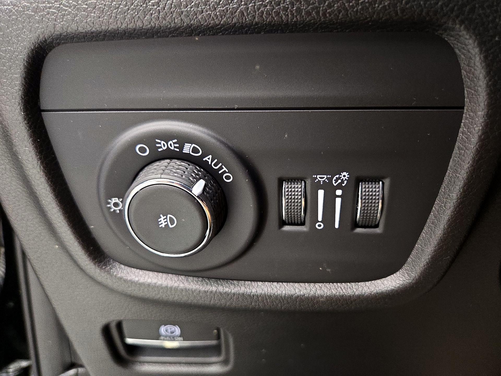 Thumbnail: 2022 Jeep Grand Cherokee - 13