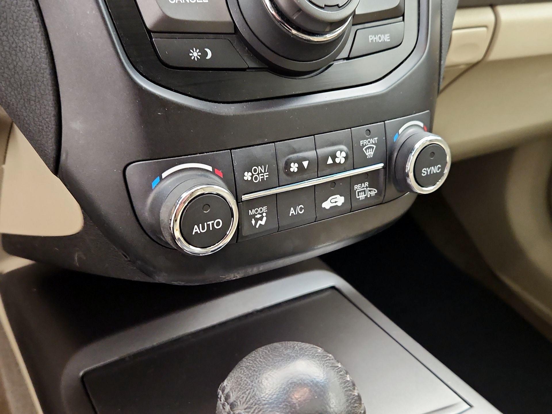 Thumbnail: 2015 Acura RDX - 17