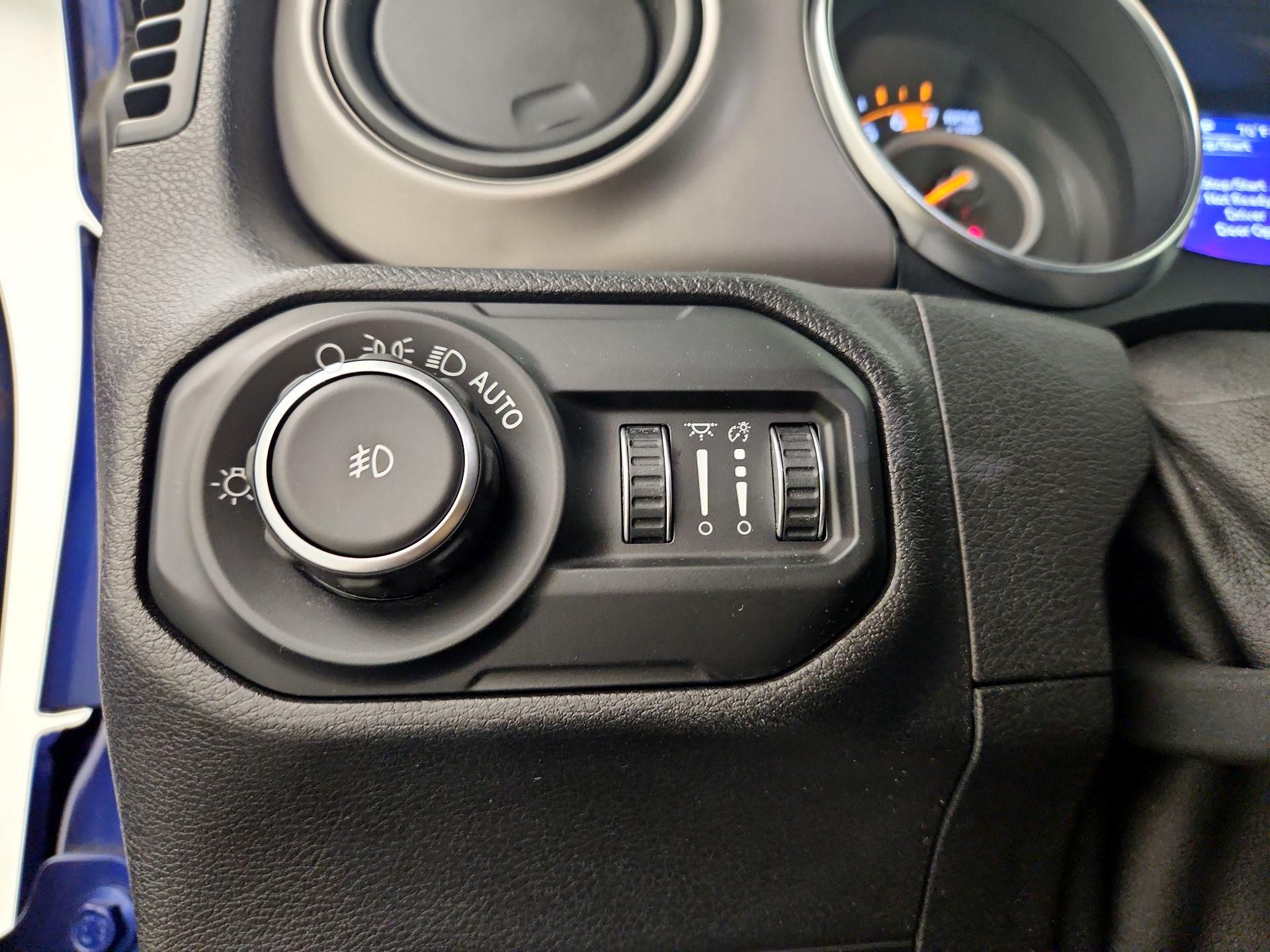 Thumbnail: 2020 Jeep Wrangler - 13