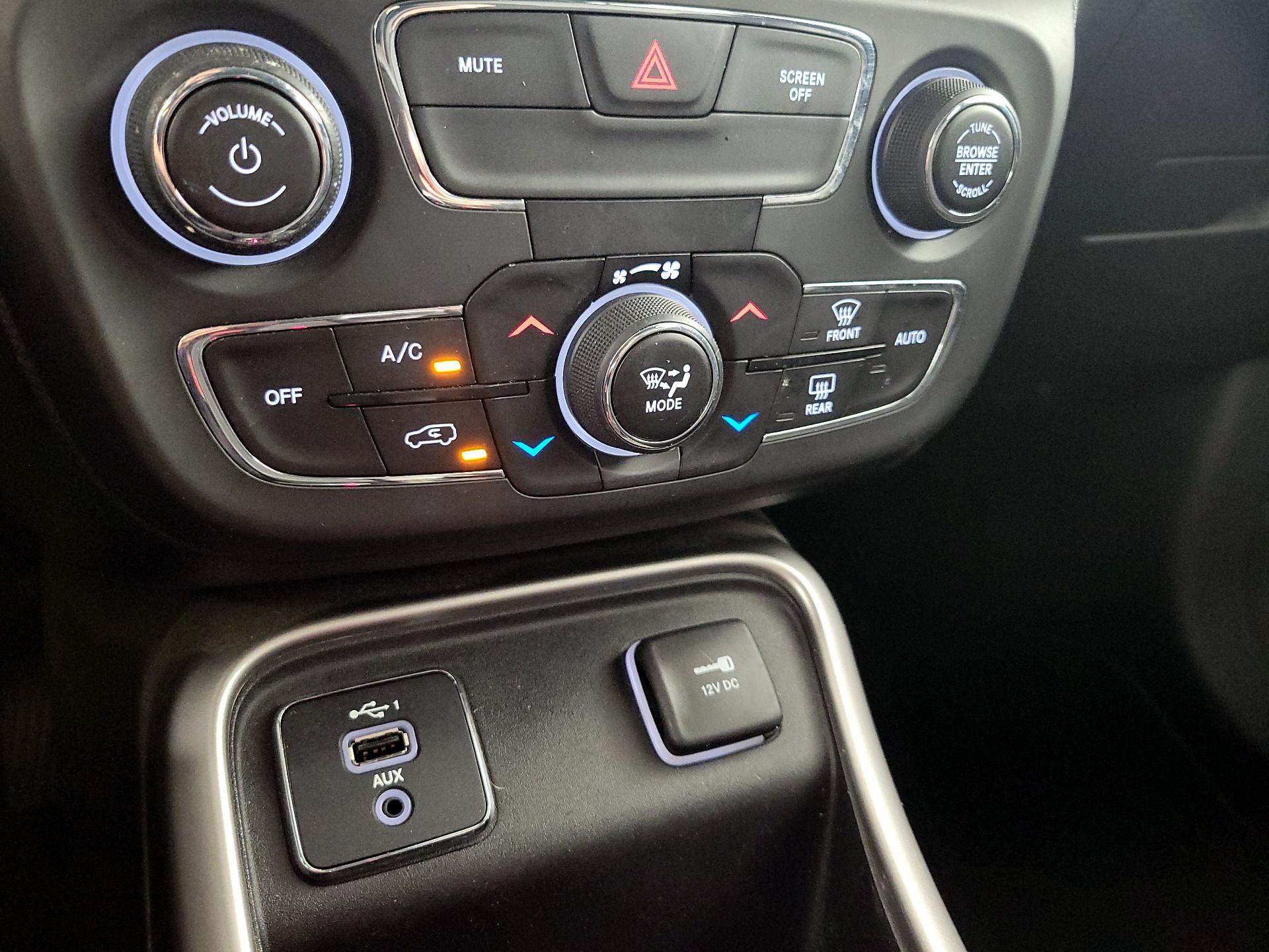 Thumbnail: 2019 Jeep Compass - 16