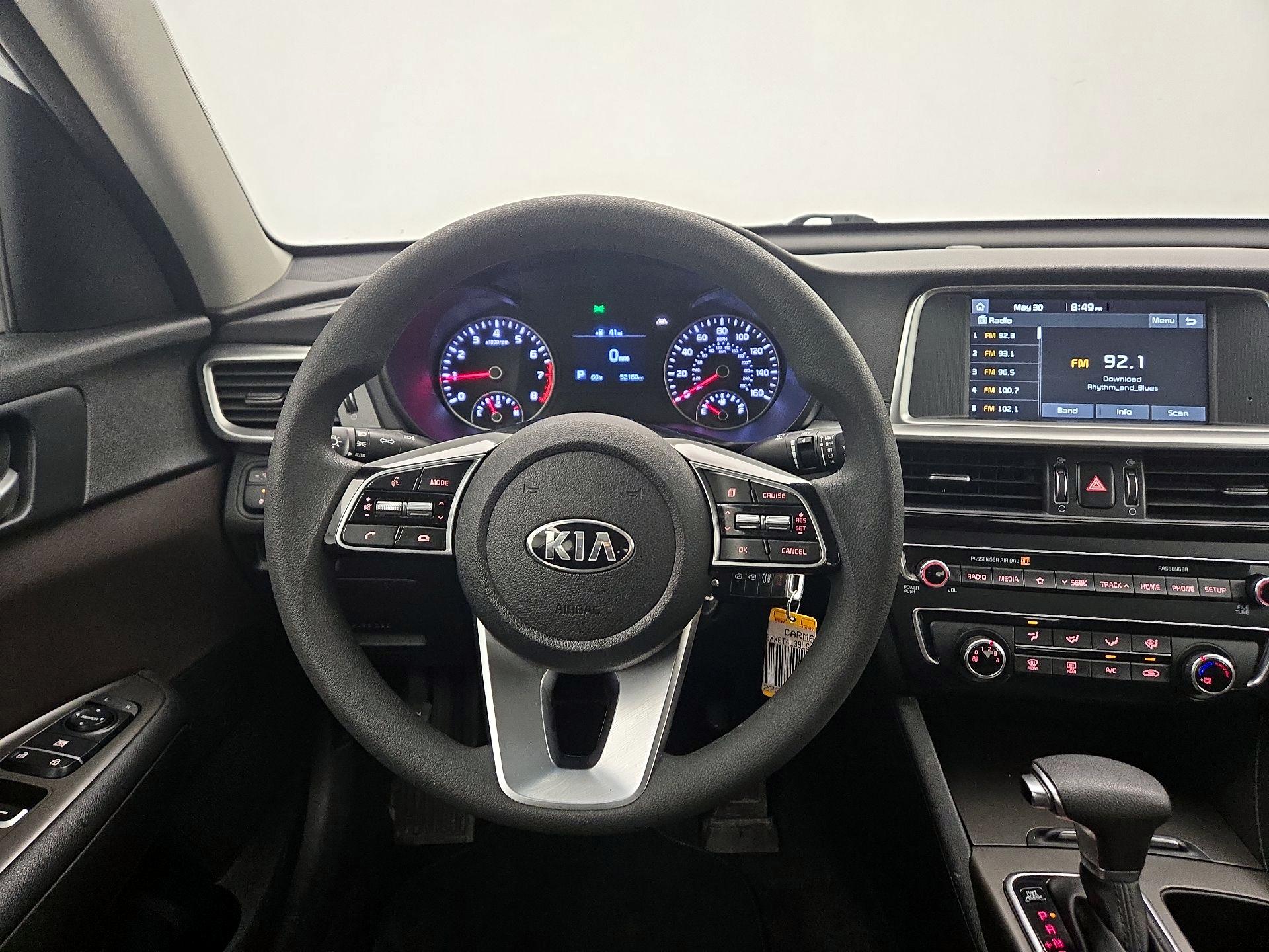 Thumbnail: 2020 Kia Optima - 10