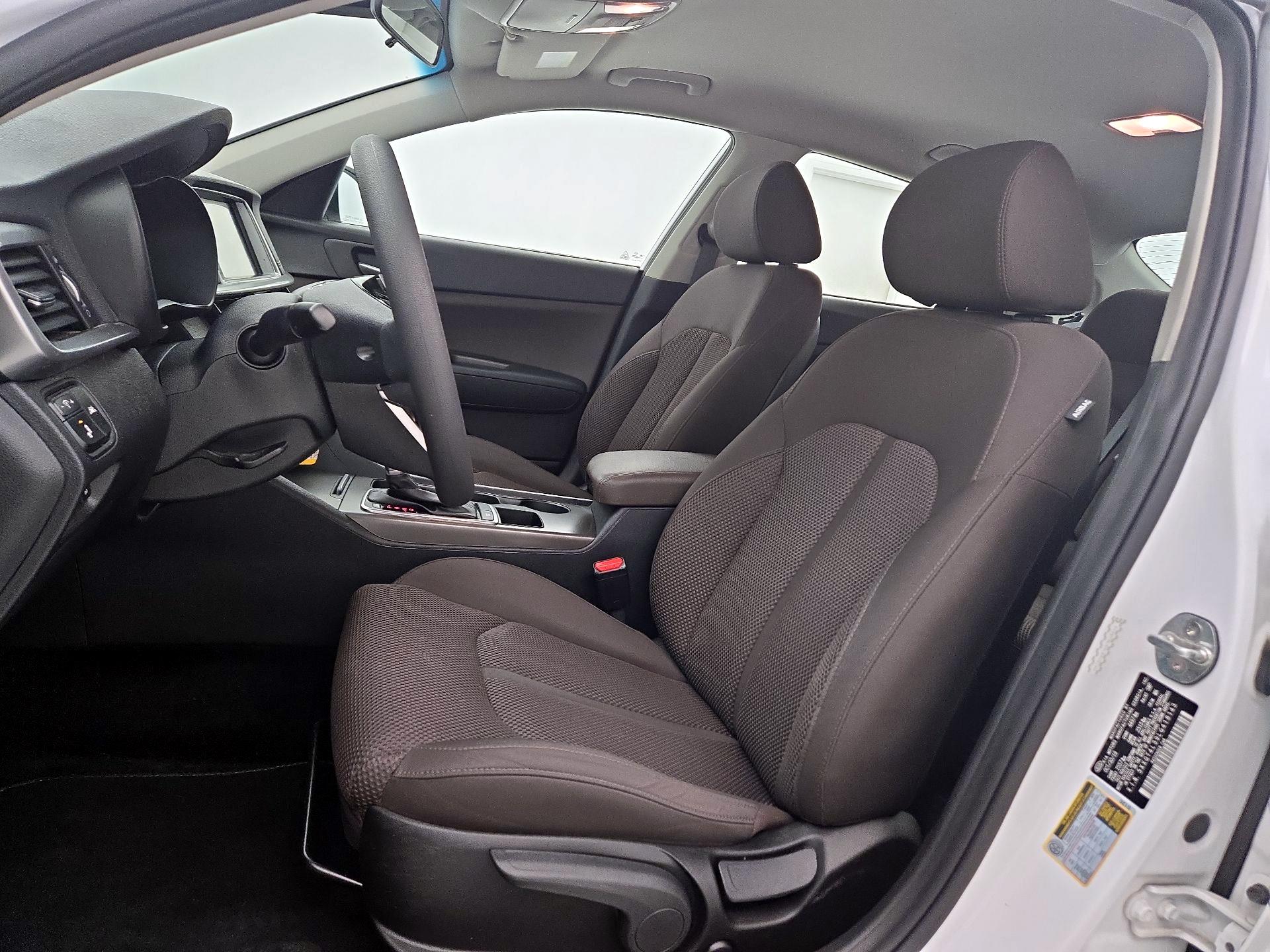 Thumbnail: 2020 Kia Optima - 11