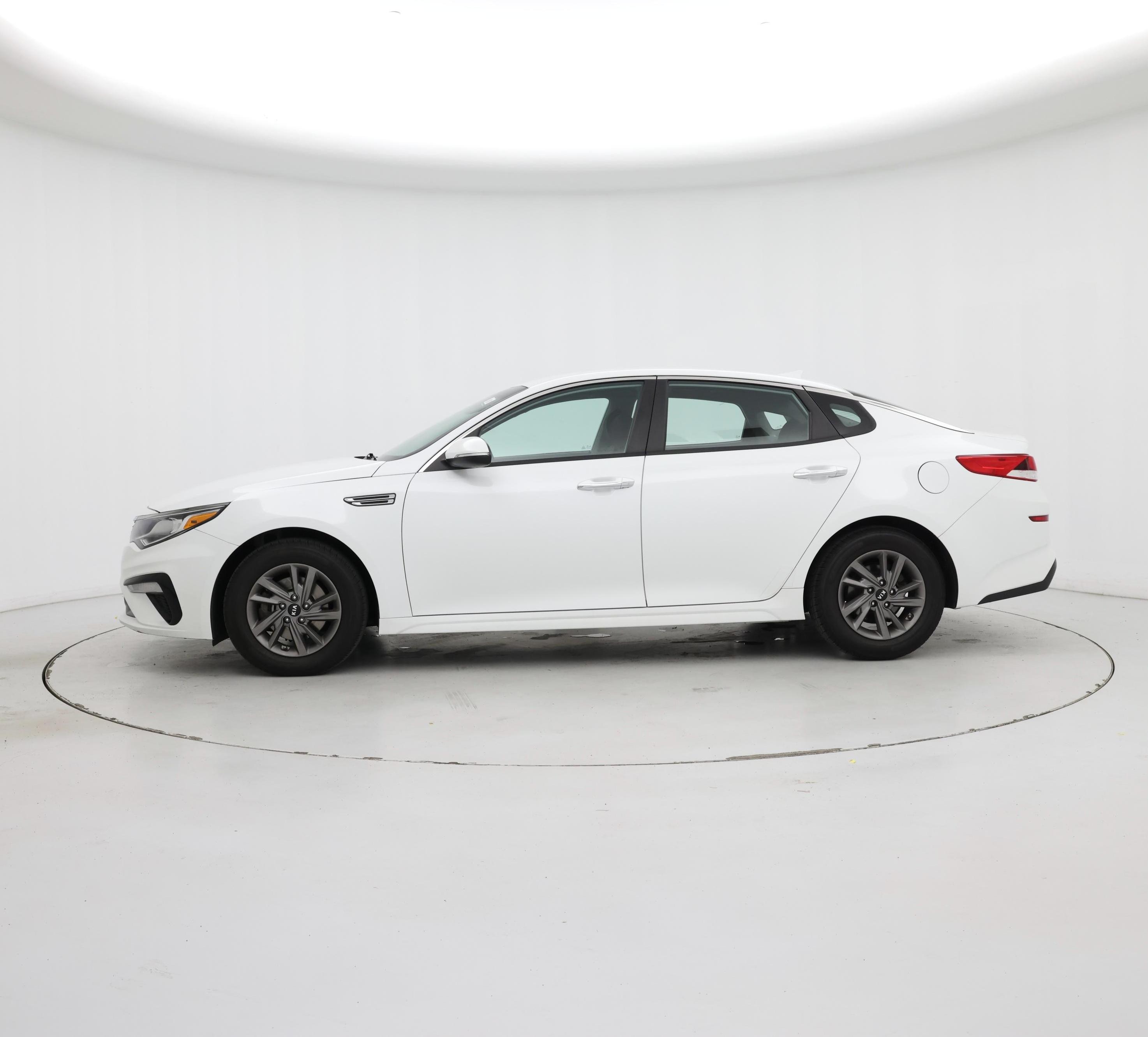 Thumbnail: 2020 Kia Optima - 3