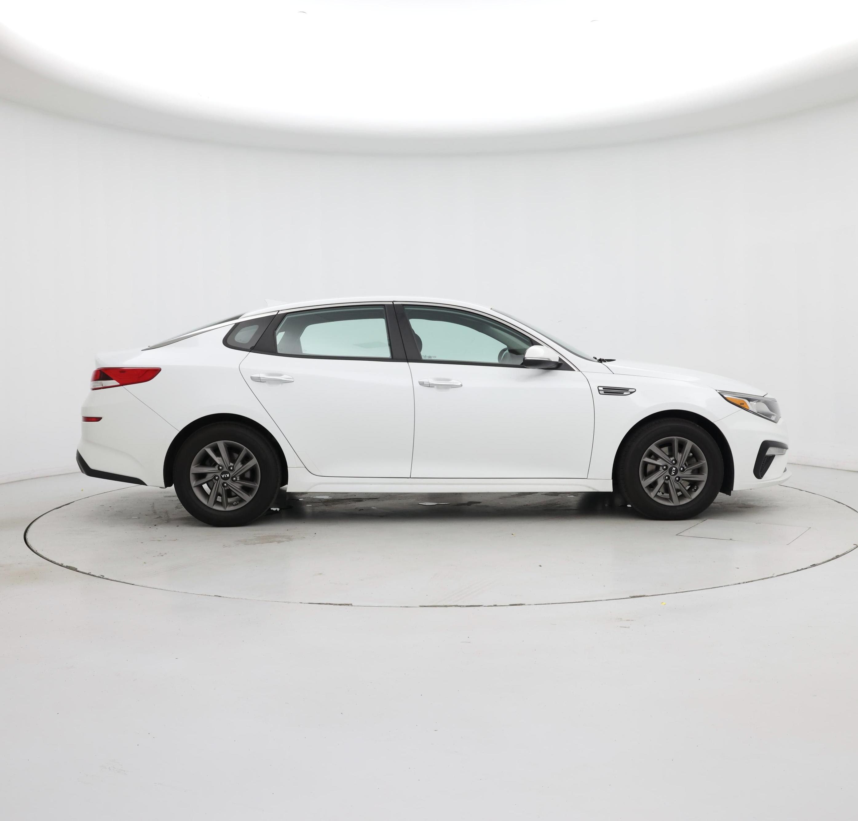 Thumbnail: 2020 Kia Optima - 7