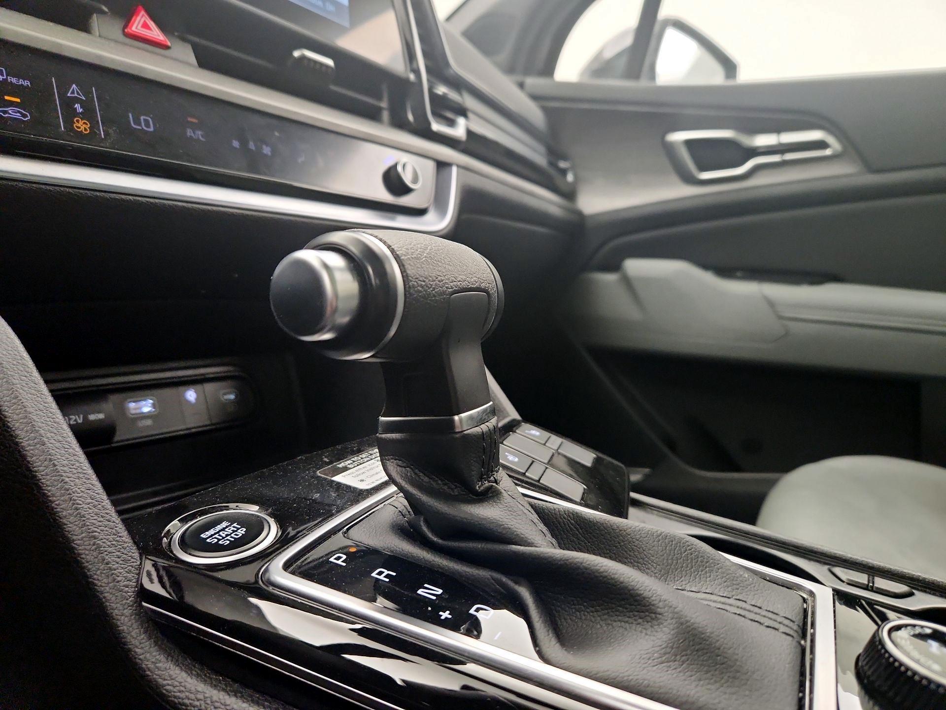 Thumbnail: 2023 Kia Sportage - 18