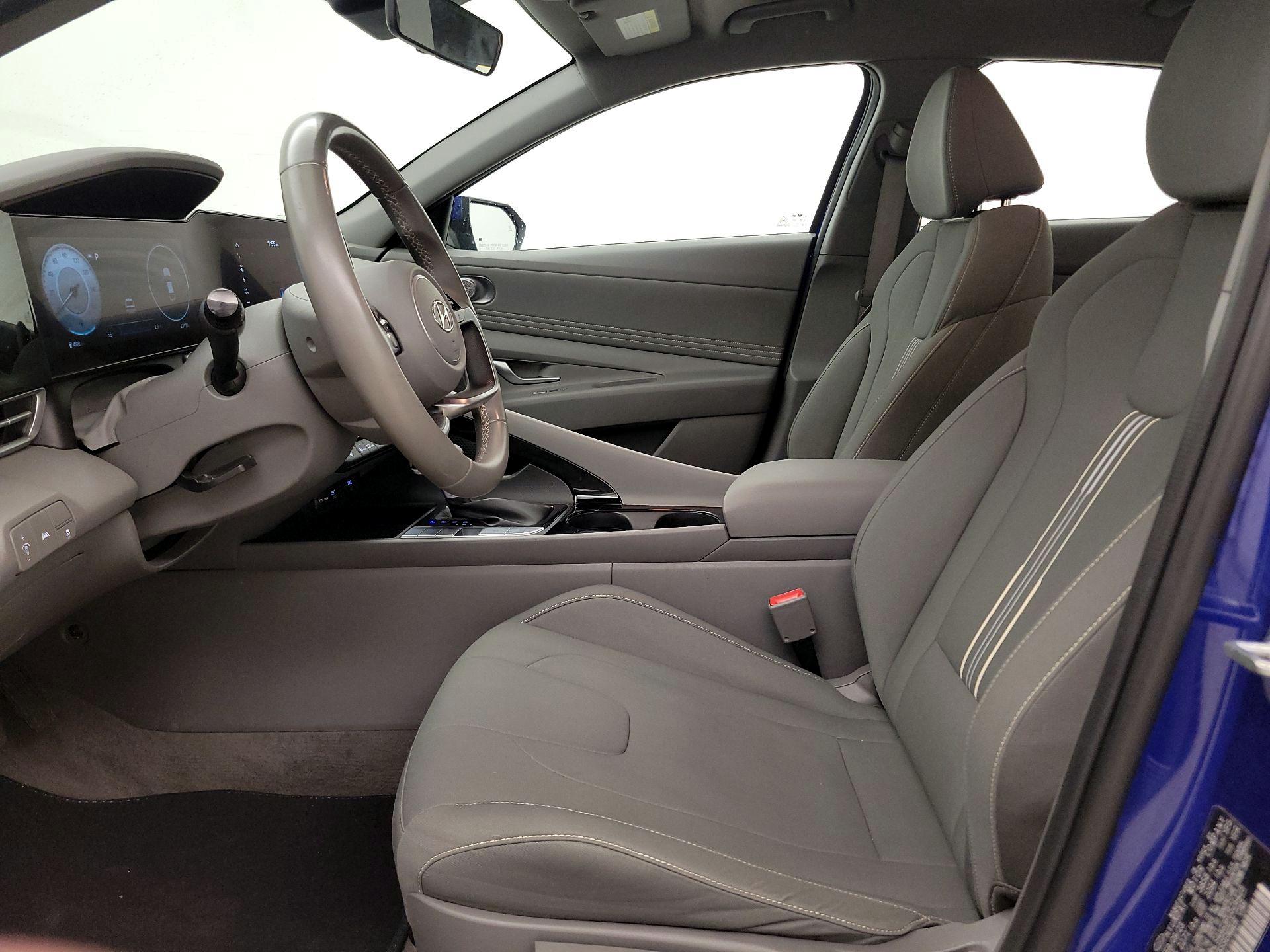 Thumbnail: 2023 Hyundai Elantra - 11