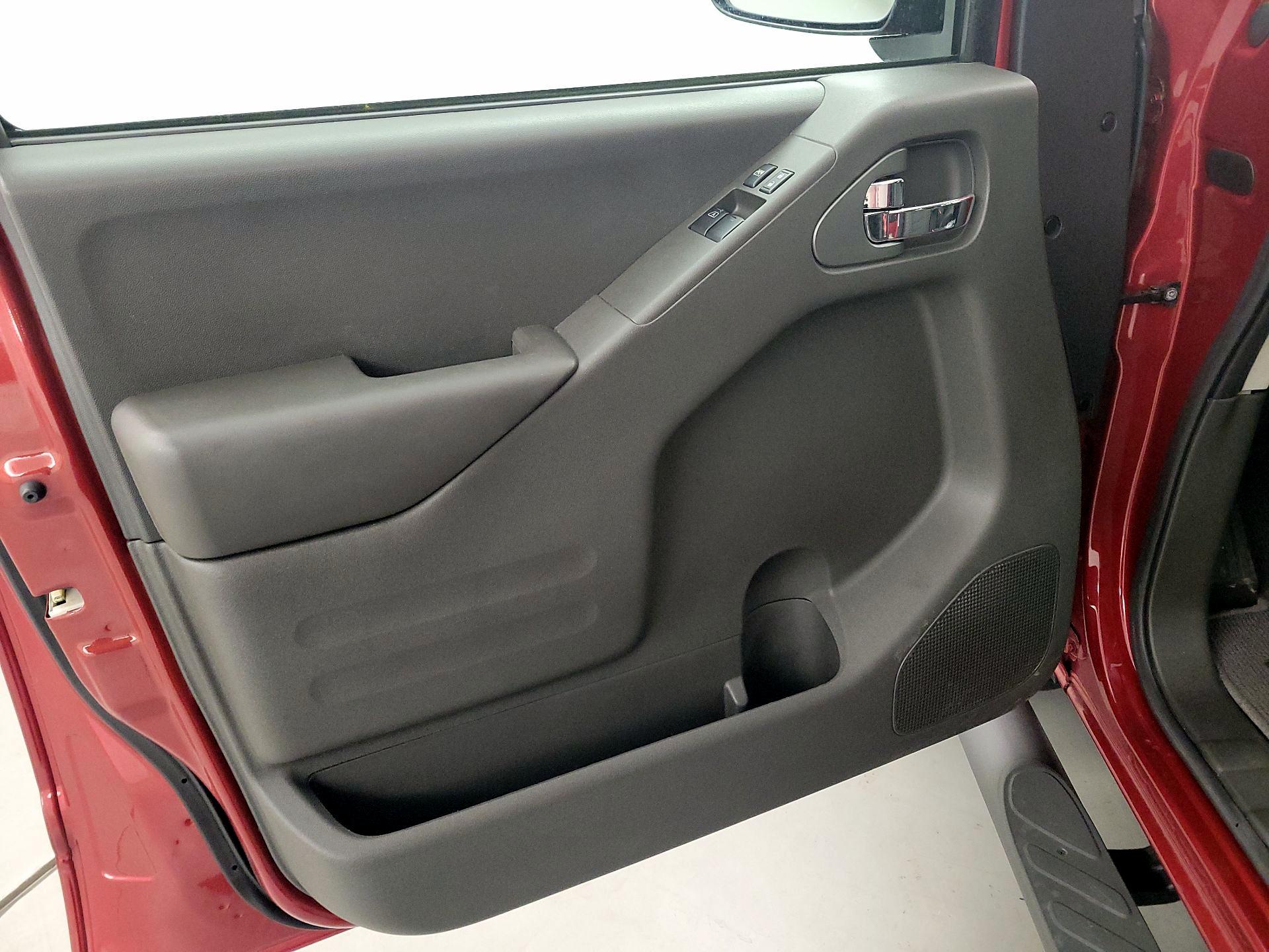 Thumbnail: 2021 Nissan Frontier - 12
