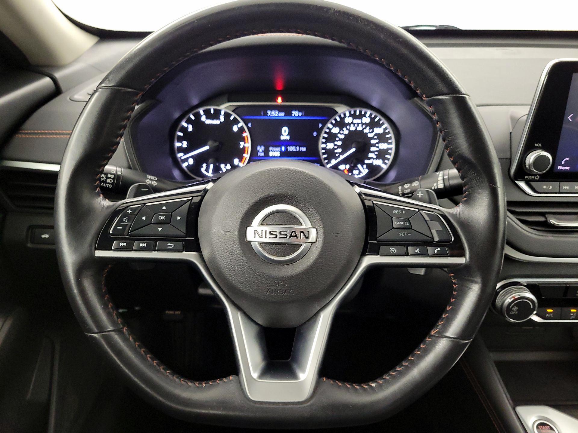 Thumbnail: 2019 Nissan Altima - 10