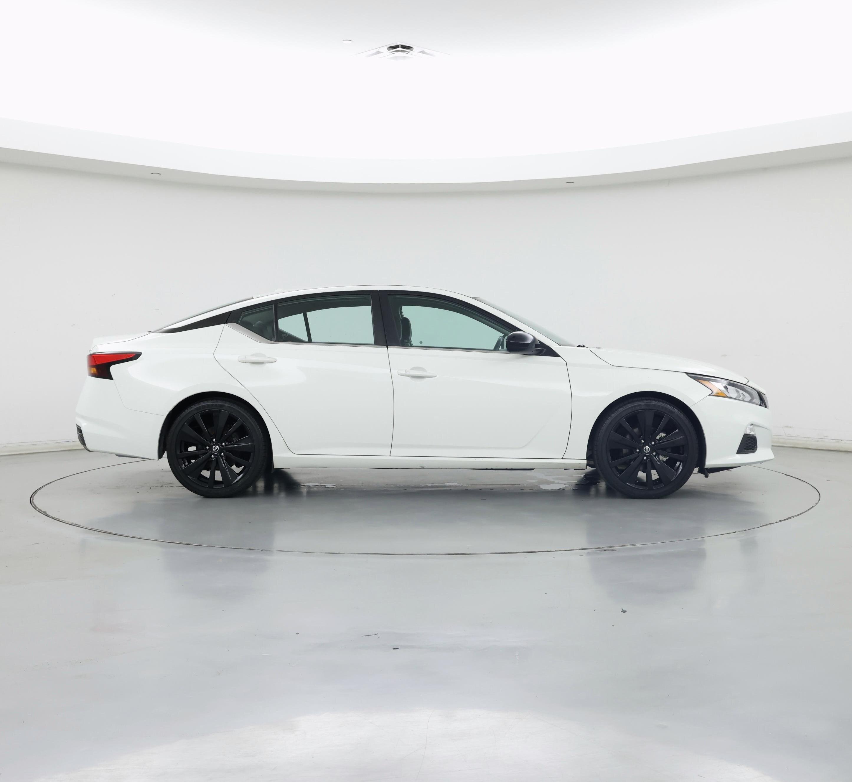 Thumbnail: 2019 Nissan Altima - 7