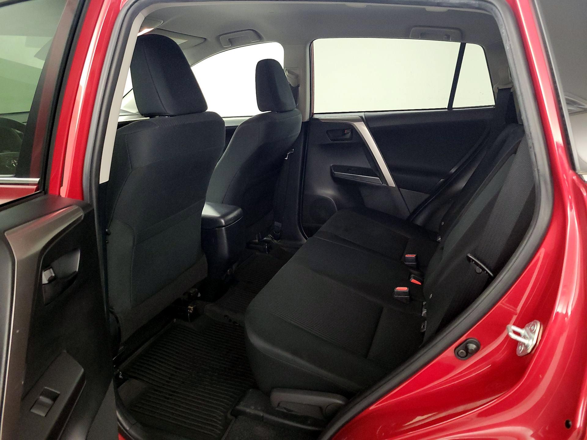 Thumbnail: 2017 Toyota RAV4 - 19