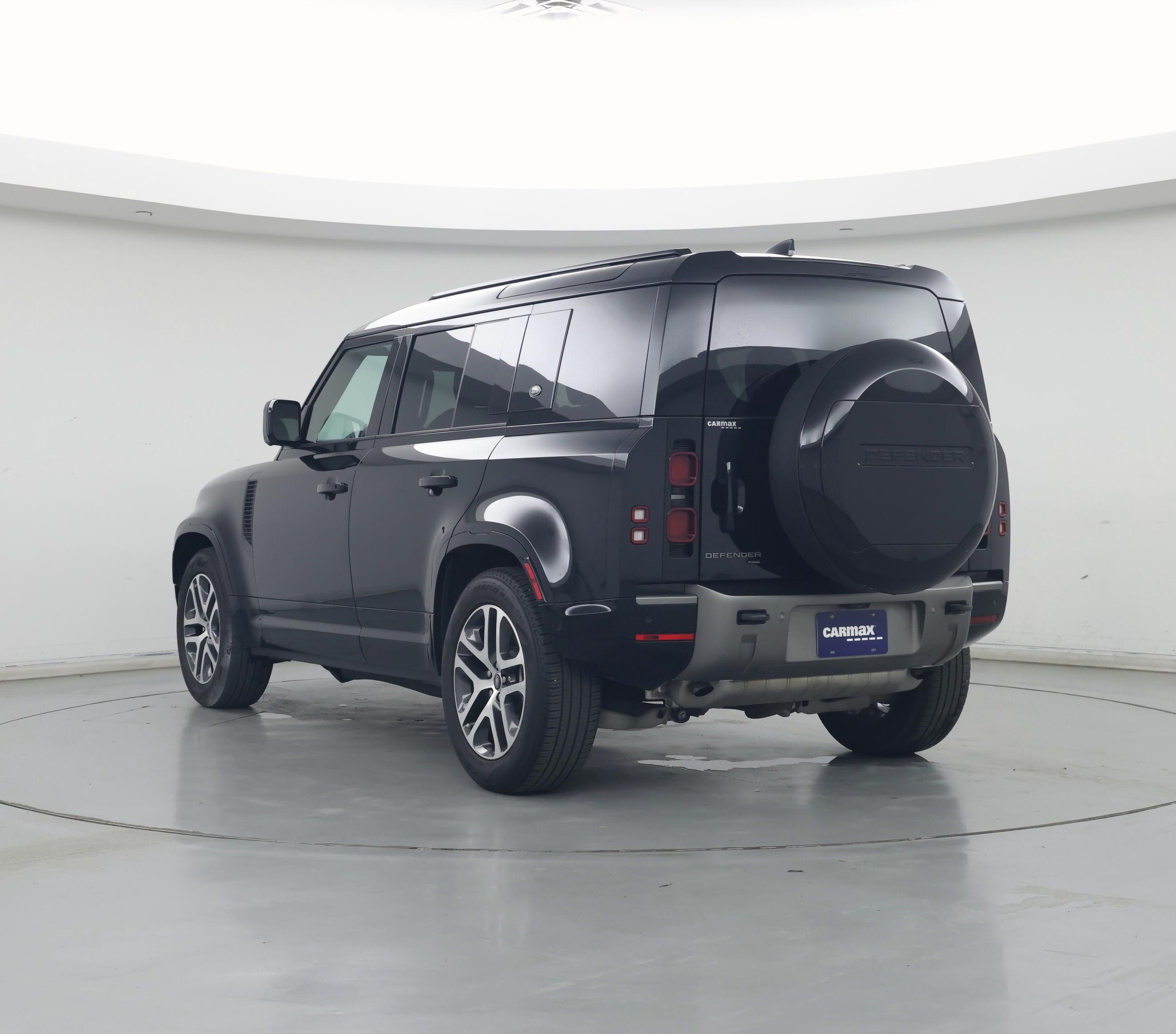 Thumbnail: 2023 Land Rover Defender - 2