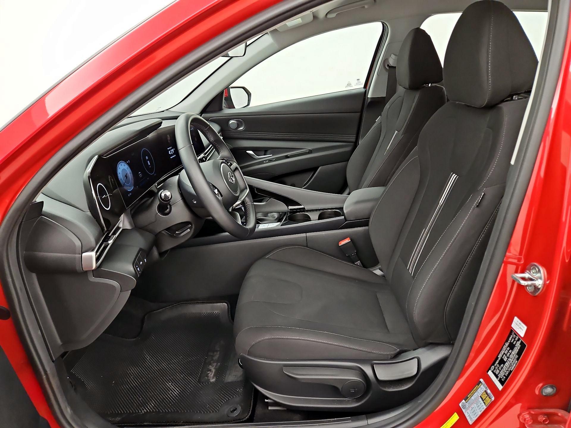 Thumbnail: 2023 Hyundai Elantra - 11