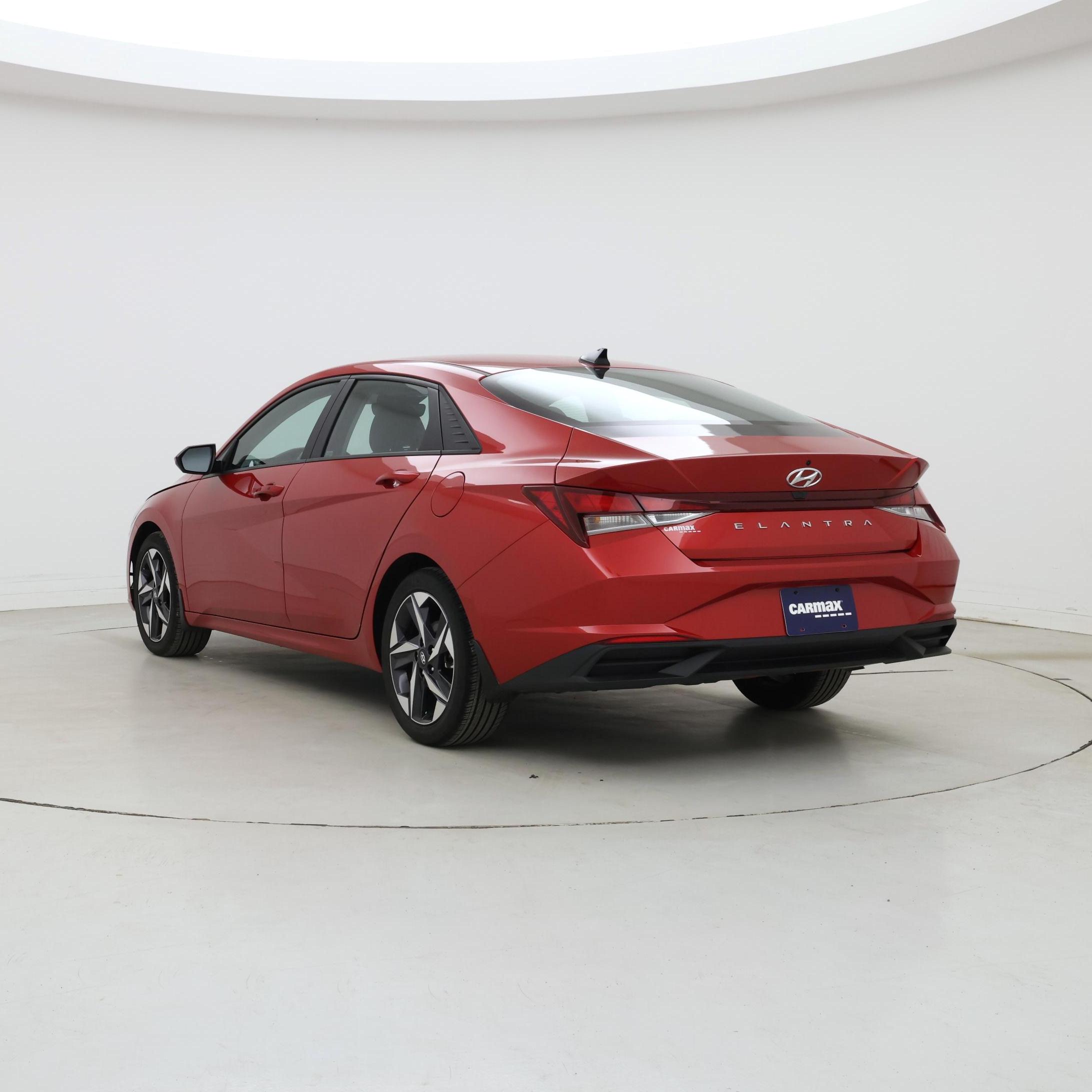 Thumbnail: 2023 Hyundai Elantra - 2