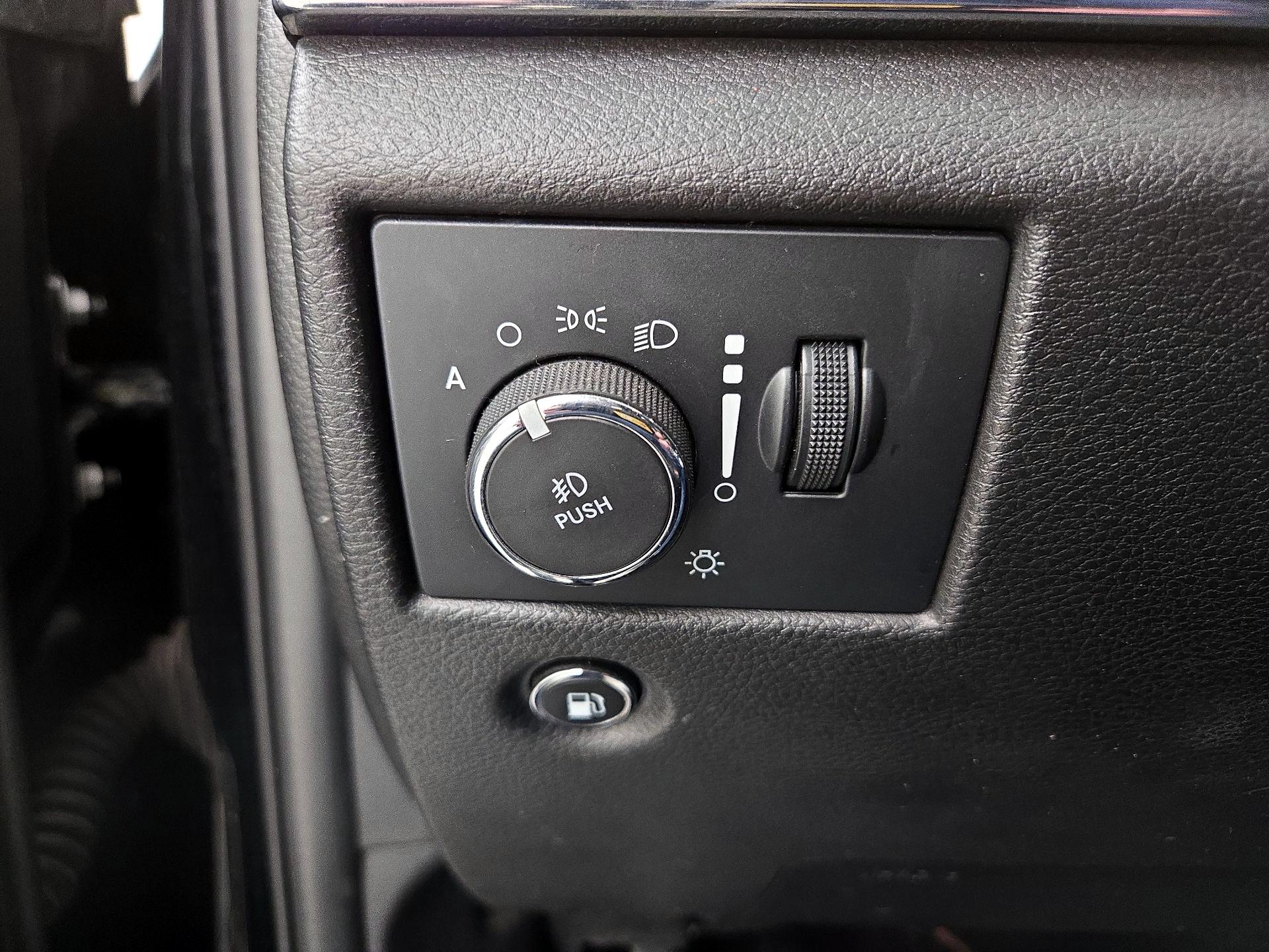 Thumbnail: 2021 Jeep Grand Cherokee - 13