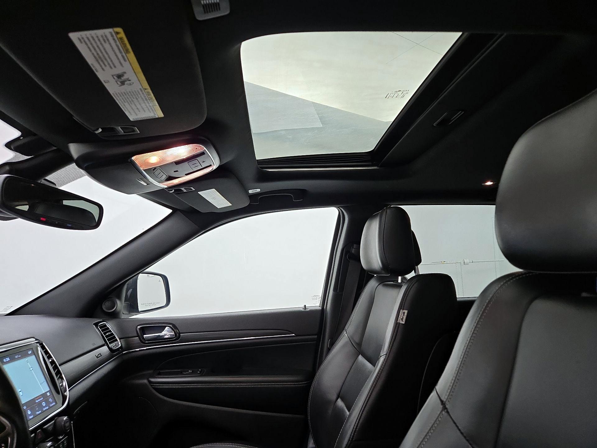 Thumbnail: 2021 Jeep Grand Cherokee - 20