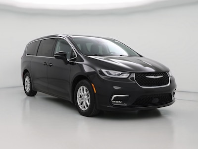 2023 Chrysler Pacifica Touring L -
                Grand Rapids, MI