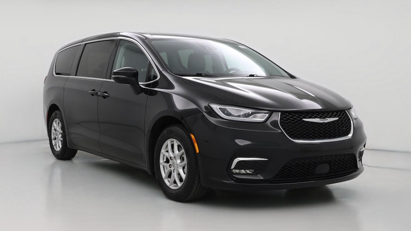 2023 Chrysler Pacifica Touring L Hero Image