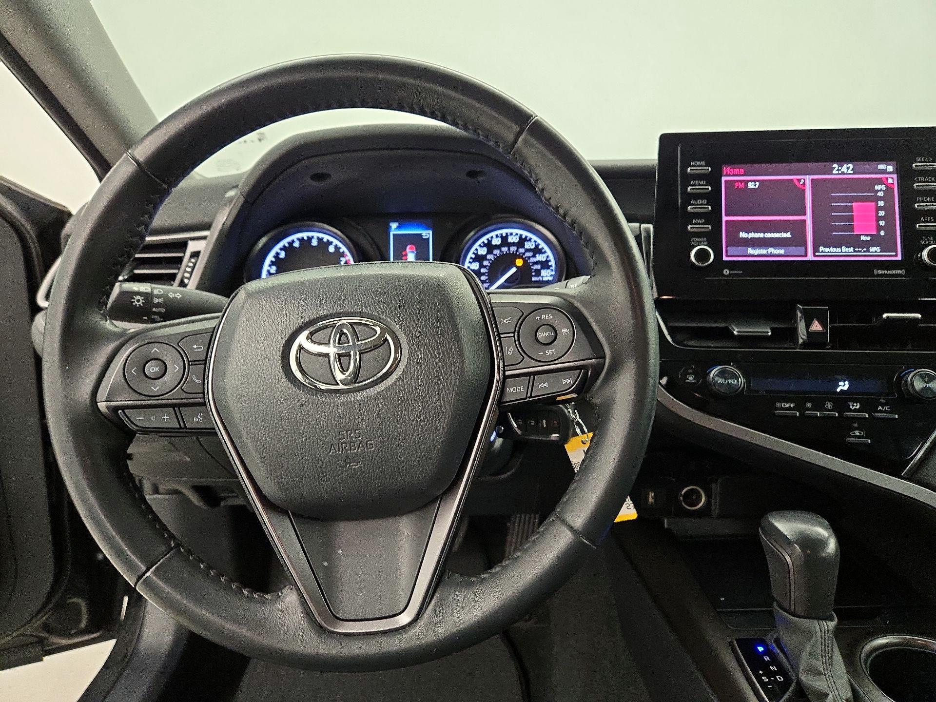 Thumbnail: 2023 Toyota Camry - 10