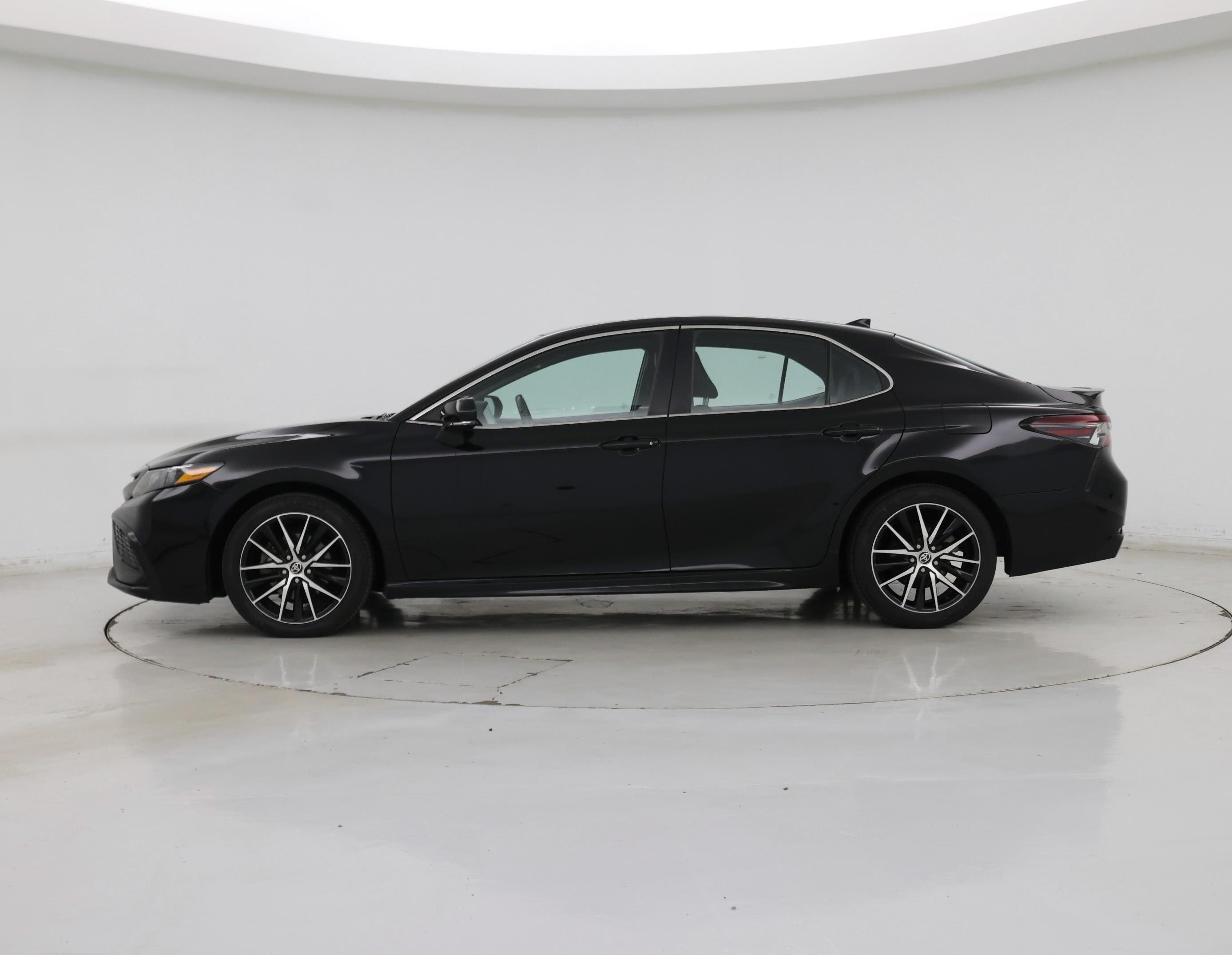 Thumbnail: 2023 Toyota Camry - 3