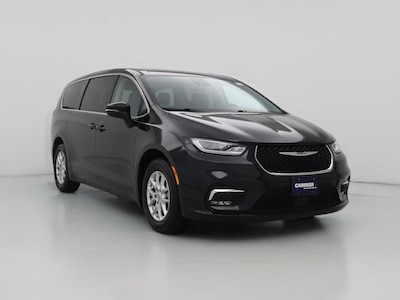 2023 Chrysler Pacifica Touring L -
                Gilbert, AZ