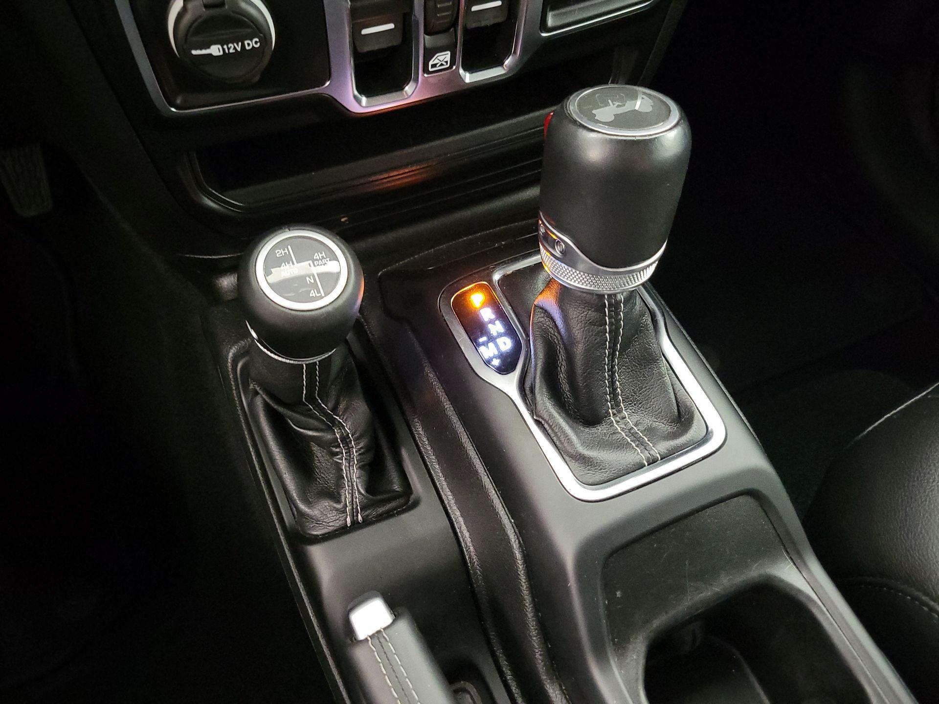 Thumbnail: 2022 Jeep Wrangler - 18