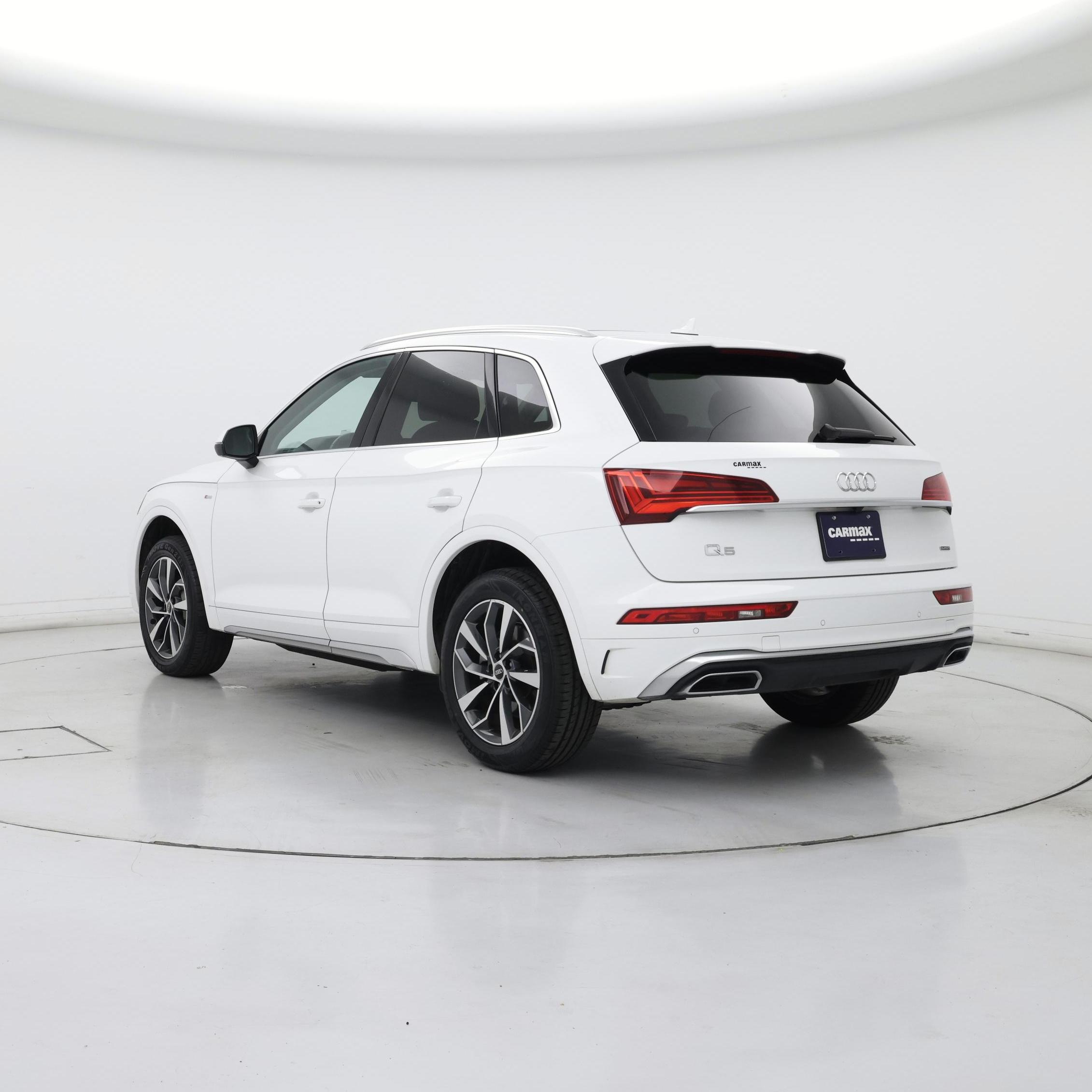 Thumbnail: 2023 Audi Q5 - 2