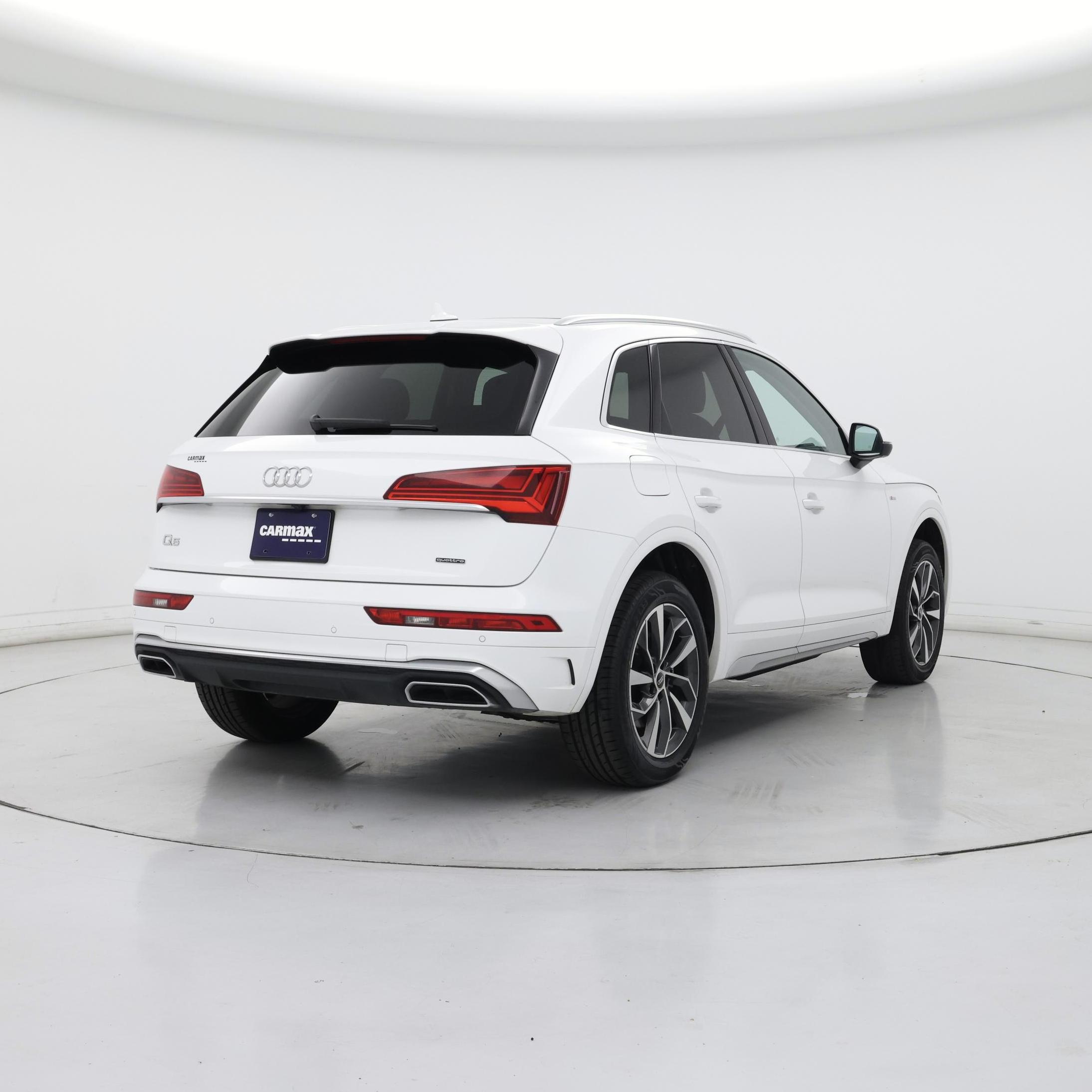 Thumbnail: 2023 Audi Q5 - 8