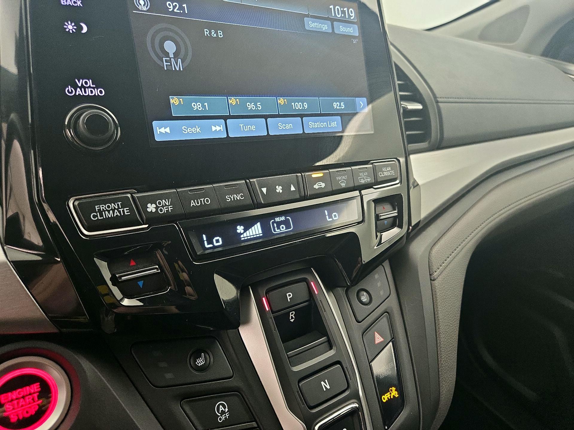 Thumbnail: 2020 Honda Odyssey - 16