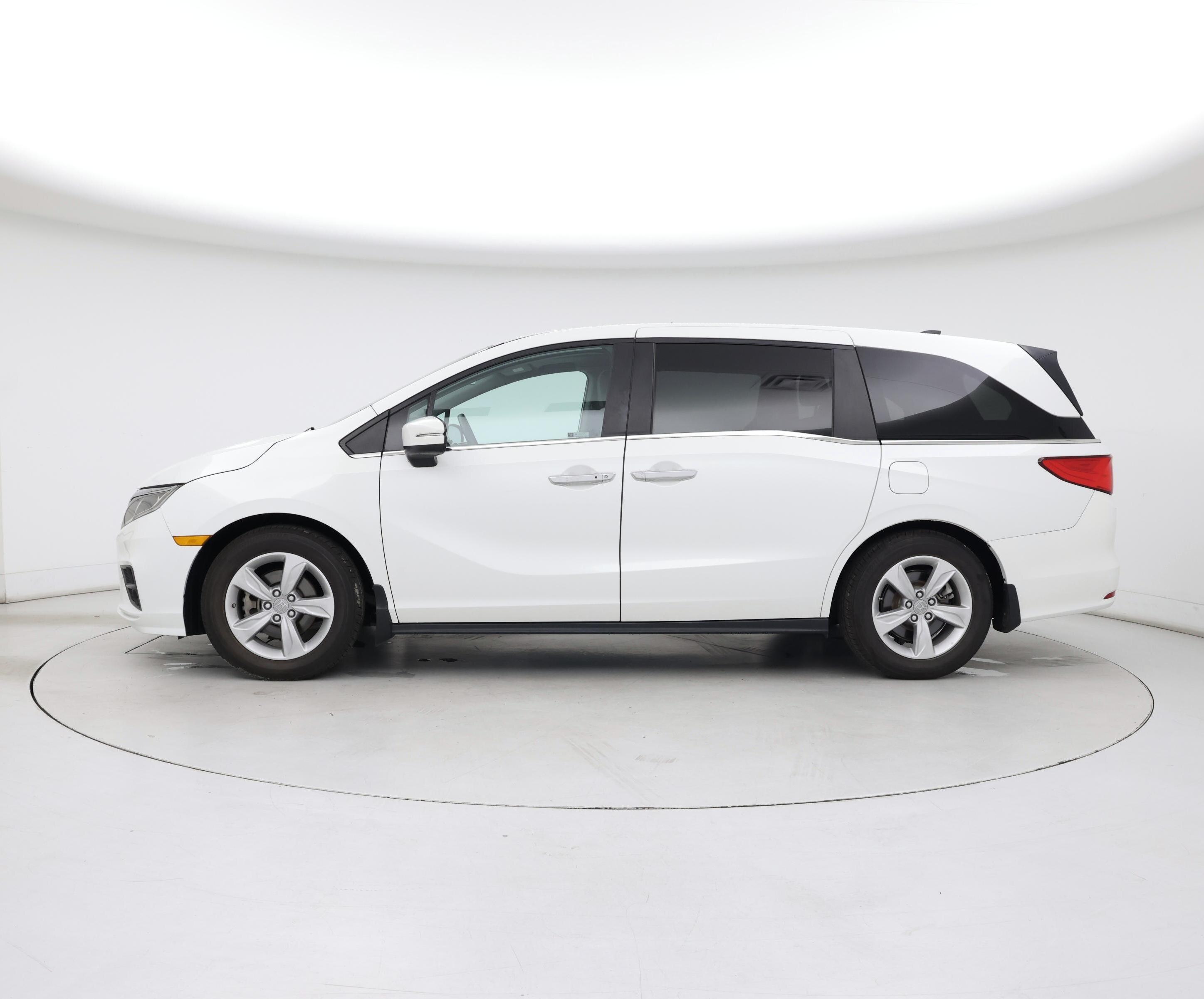 Thumbnail: 2020 Honda Odyssey - 3