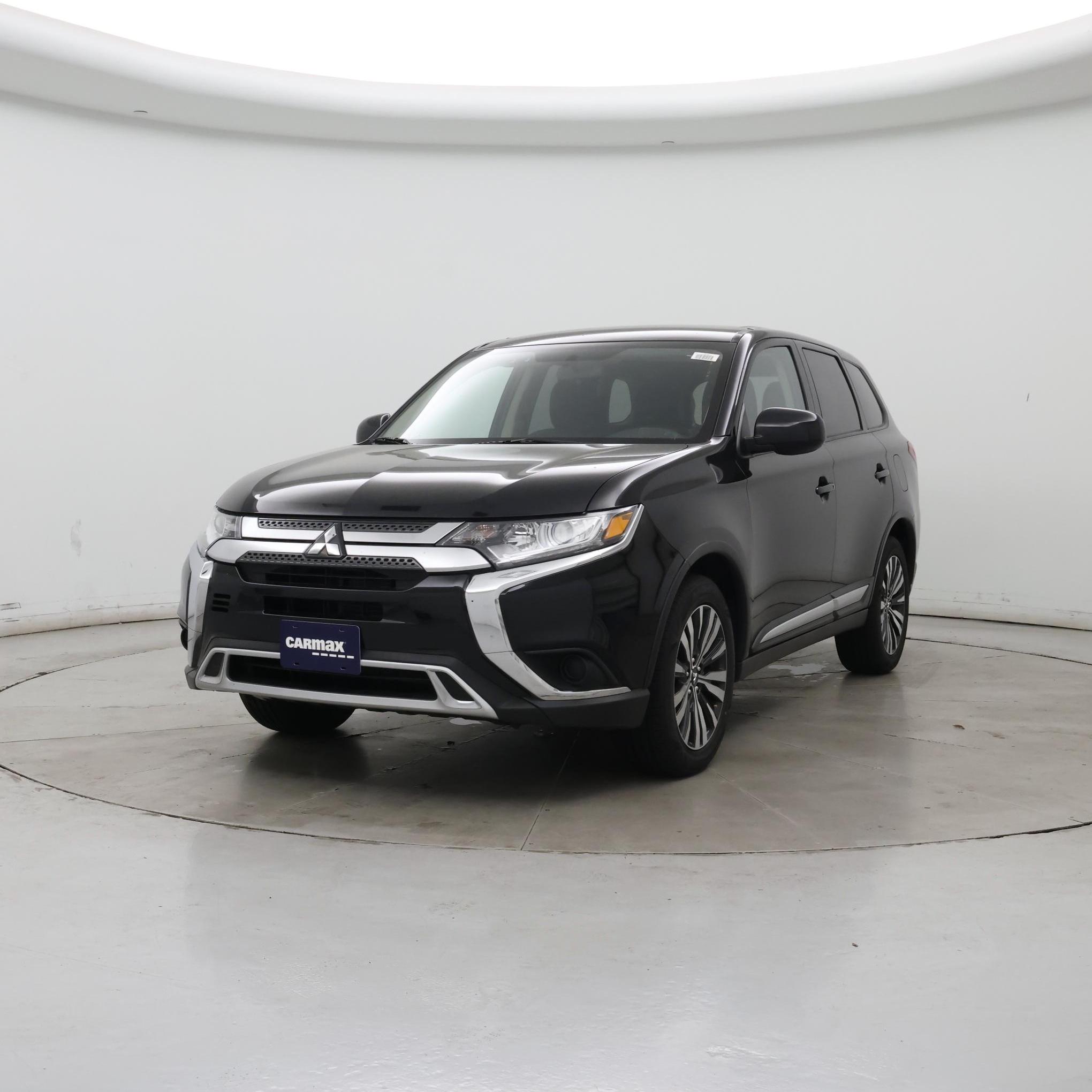 Thumbnail: 2020 Mitsubishi Outlander - 4