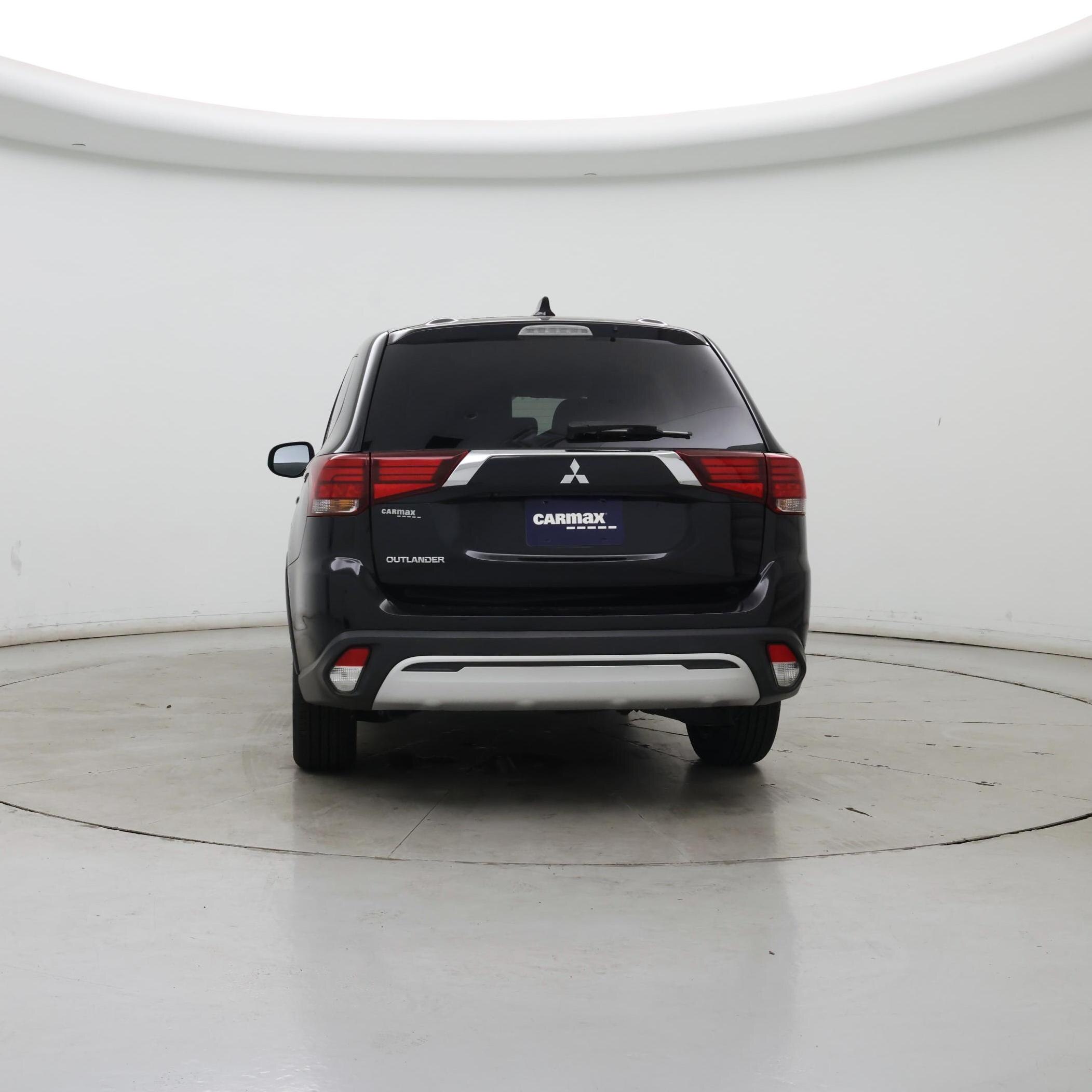 Thumbnail: 2020 Mitsubishi Outlander - 6