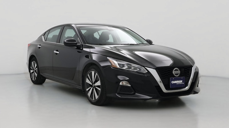 2022 Nissan Altima SV Hero Image
