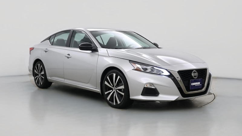 2022 Nissan Altima SR Hero Image