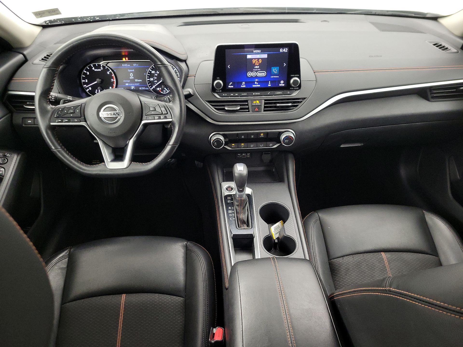 Thumbnail: 2022 Nissan Altima - 9