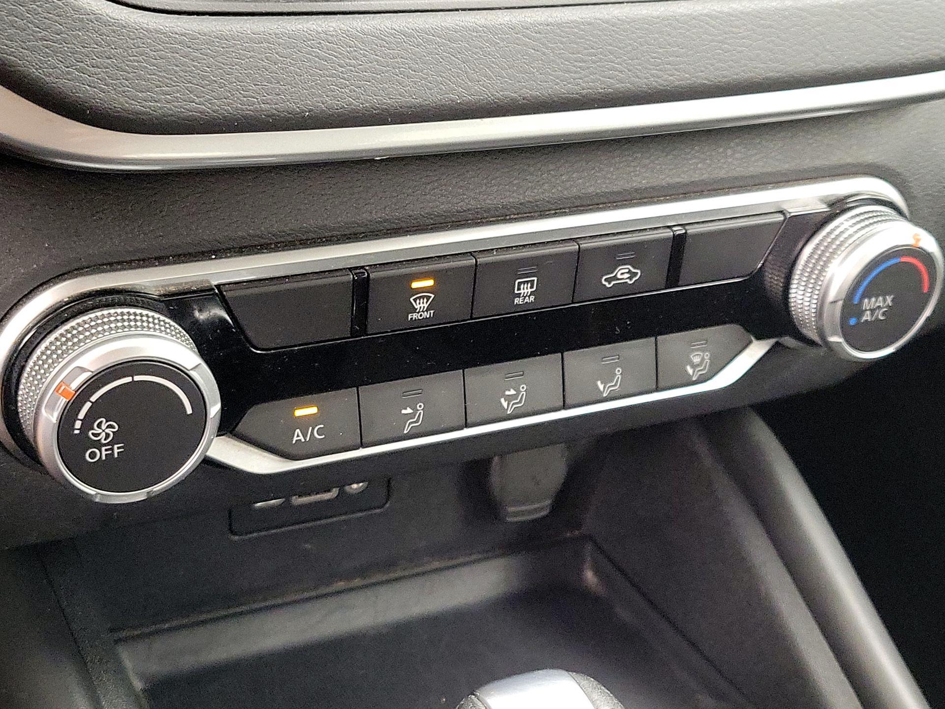 Thumbnail: 2022 Nissan Altima - 16