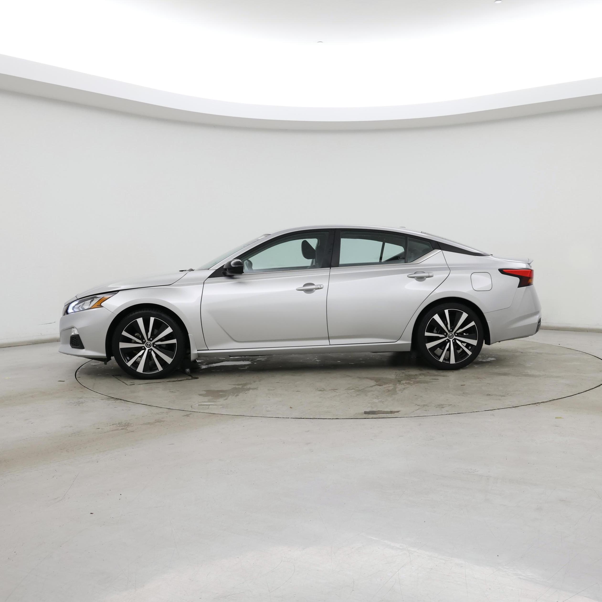 Thumbnail: 2022 Nissan Altima - 3