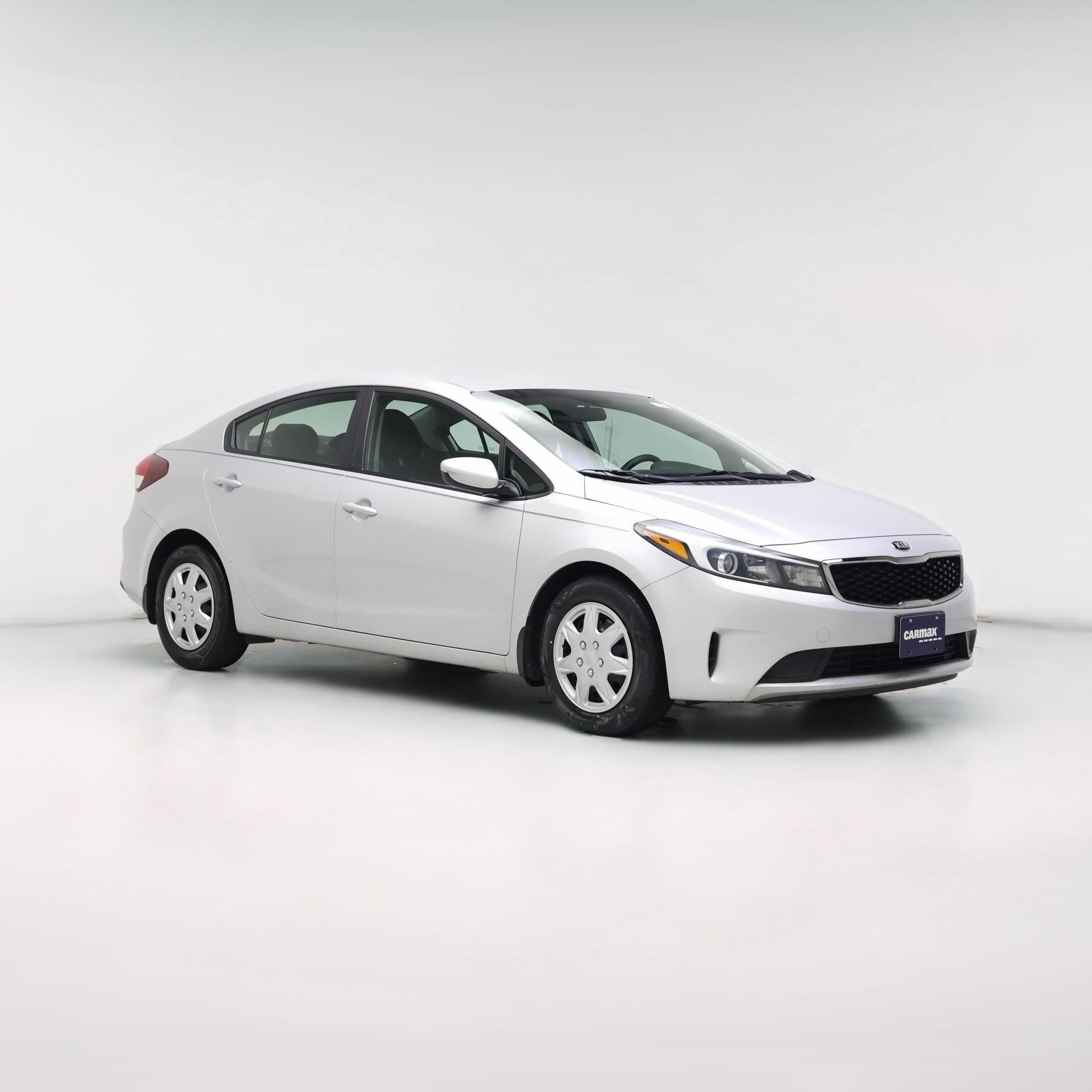 Thumbnail: 2017 Kia Forte - 1
