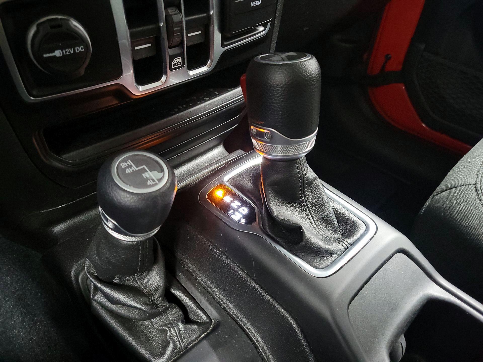 Thumbnail: 2020 Jeep Wrangler - 17