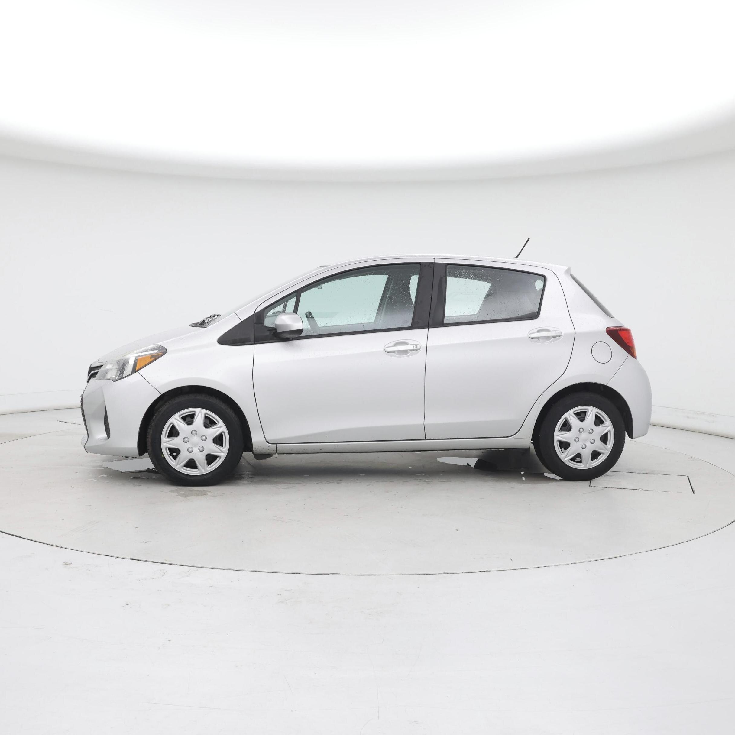 Thumbnail: 2017 Toyota Yaris - 3